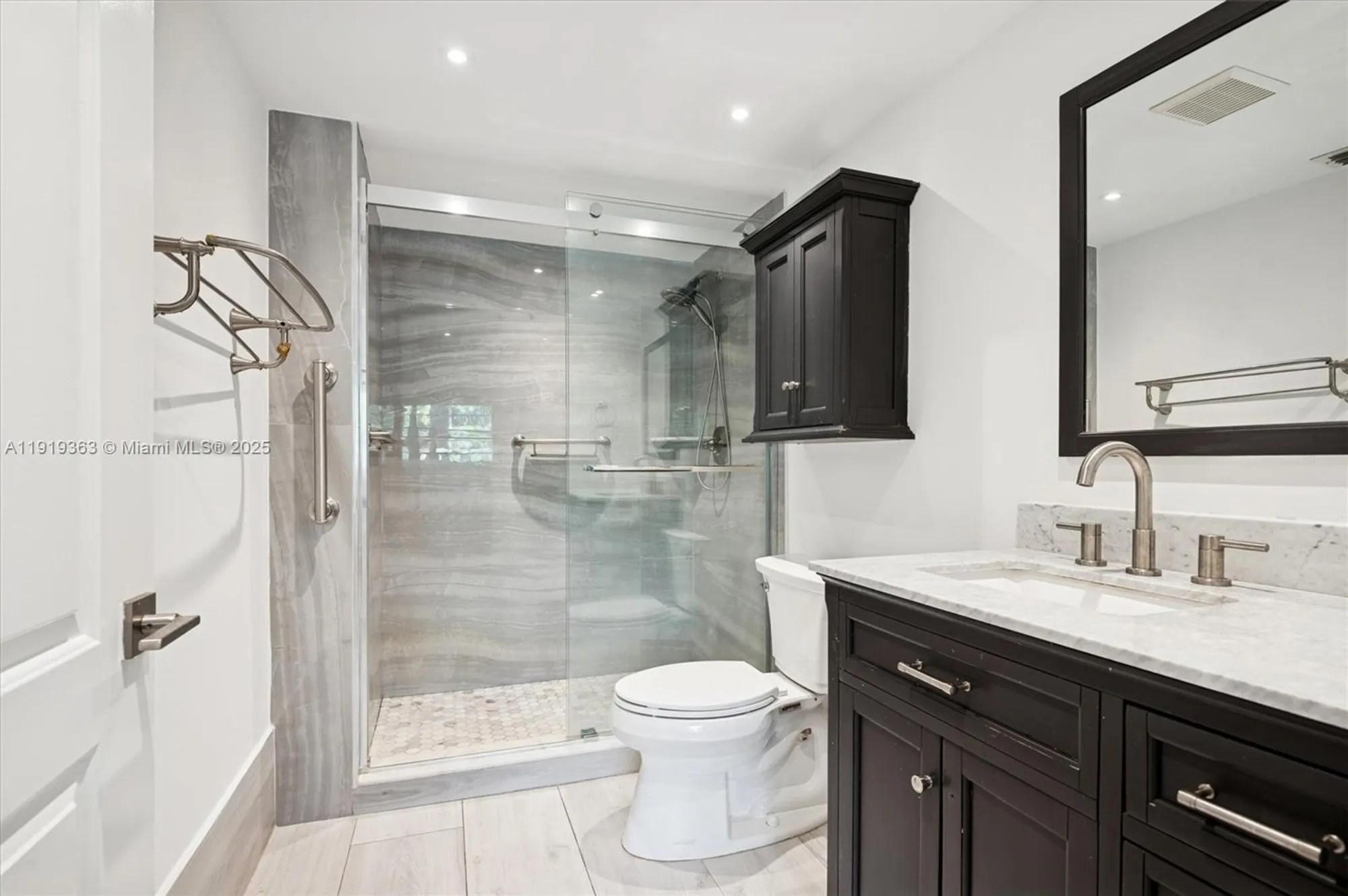 Property Slideshow image 9 of 16 | 12600 sw 5th ct l104, Pembroke Pines, FL, 33027