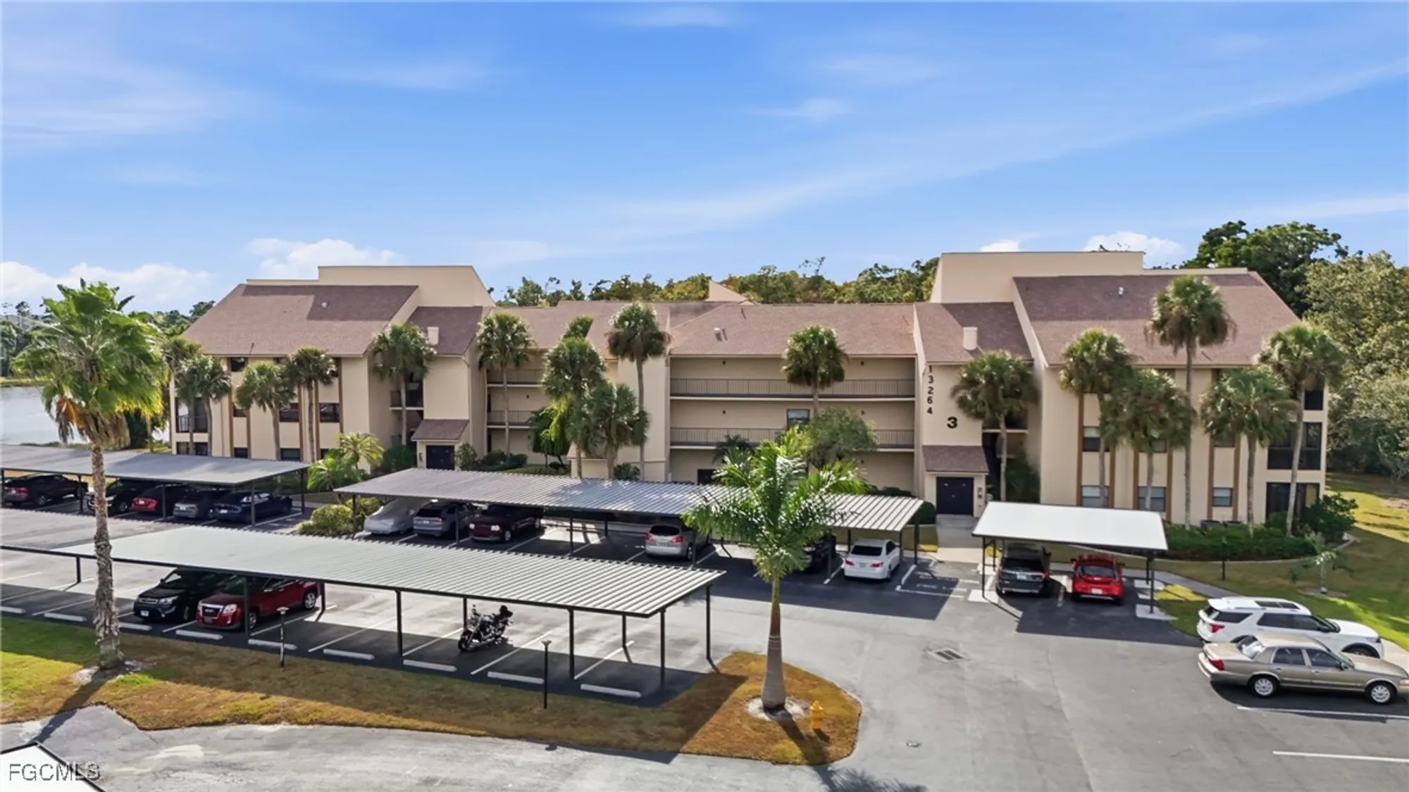 Property Slideshow image 24 of 35 | 13264 white marsh ln 3333, Fort Myers, FL, 33912