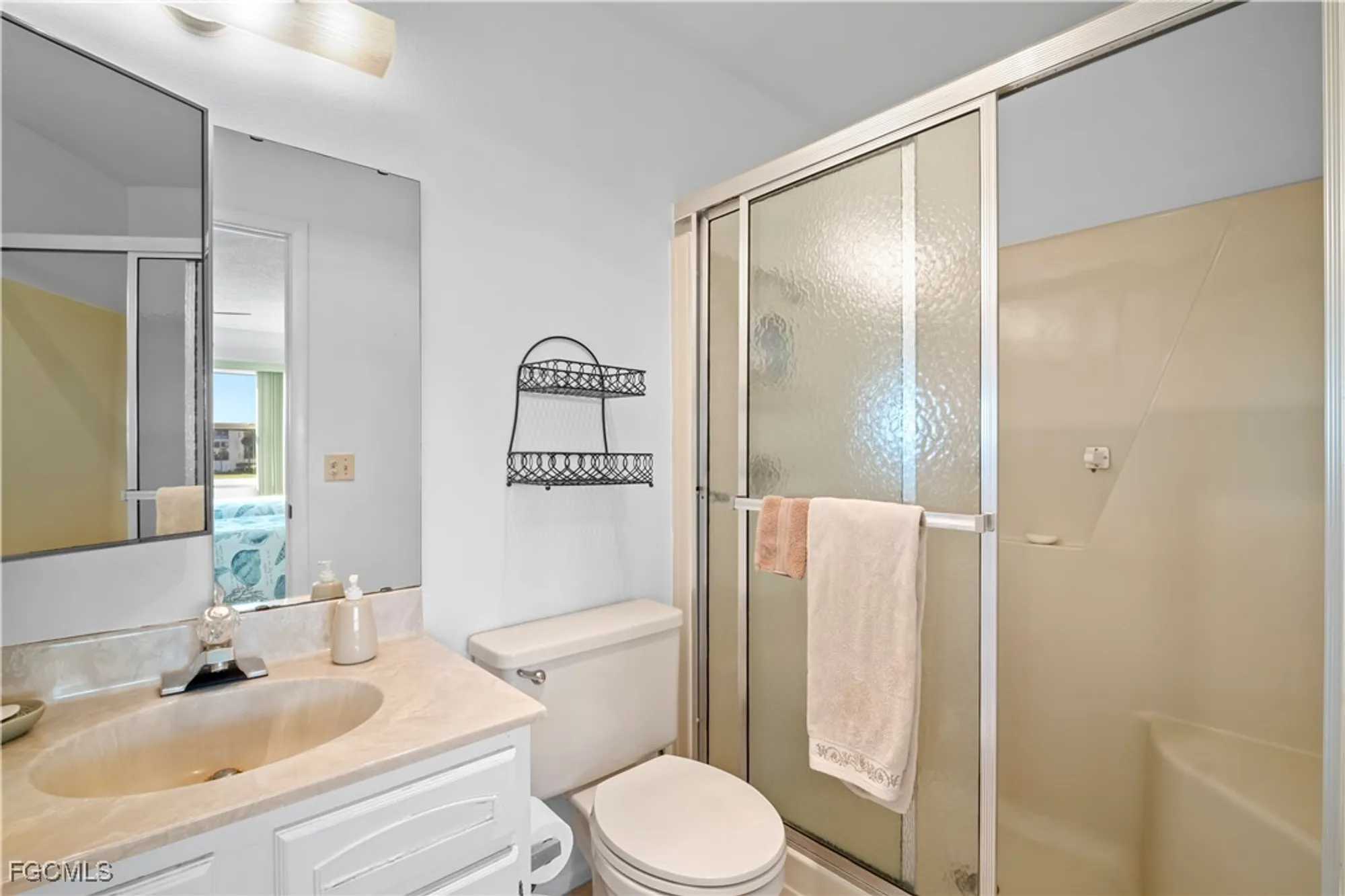 Property Slideshow image 18 of 37 | 1747 pebble beach dr 317, Fort Myers, FL, 33907