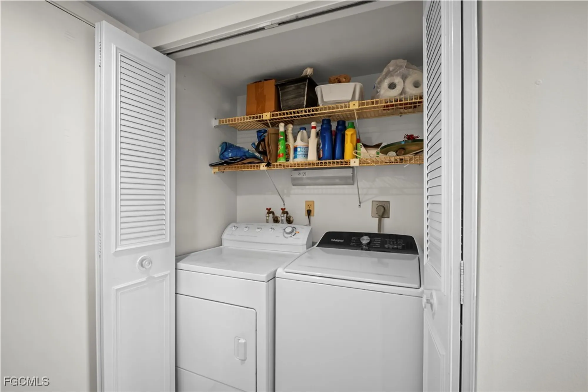 Property Slideshow image 10 of 37 | 1747 pebble beach dr 317, Fort Myers, FL, 33907