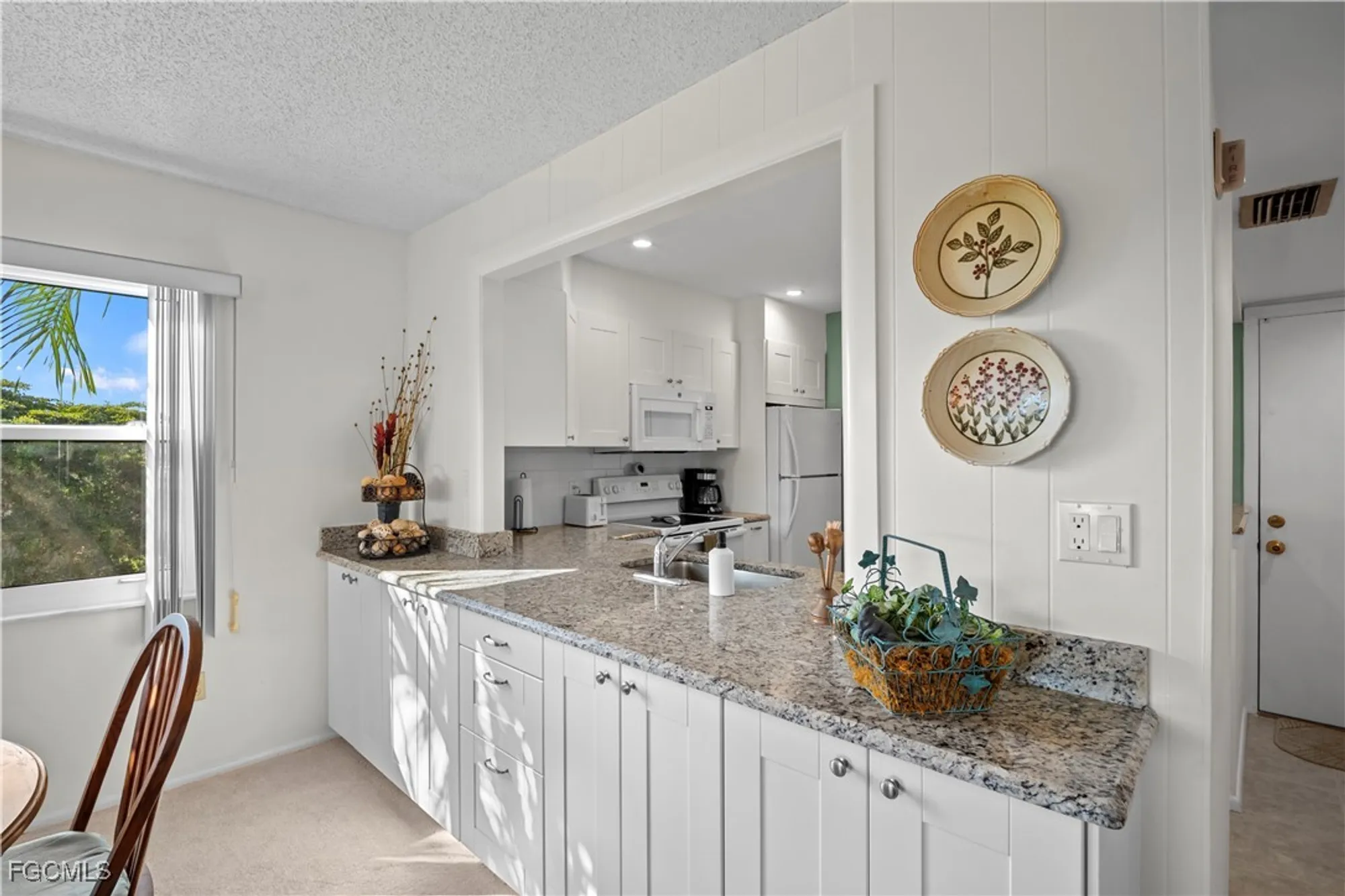 Property Slideshow image 6 of 37 | 1747 pebble beach dr 317, Fort Myers, FL, 33907