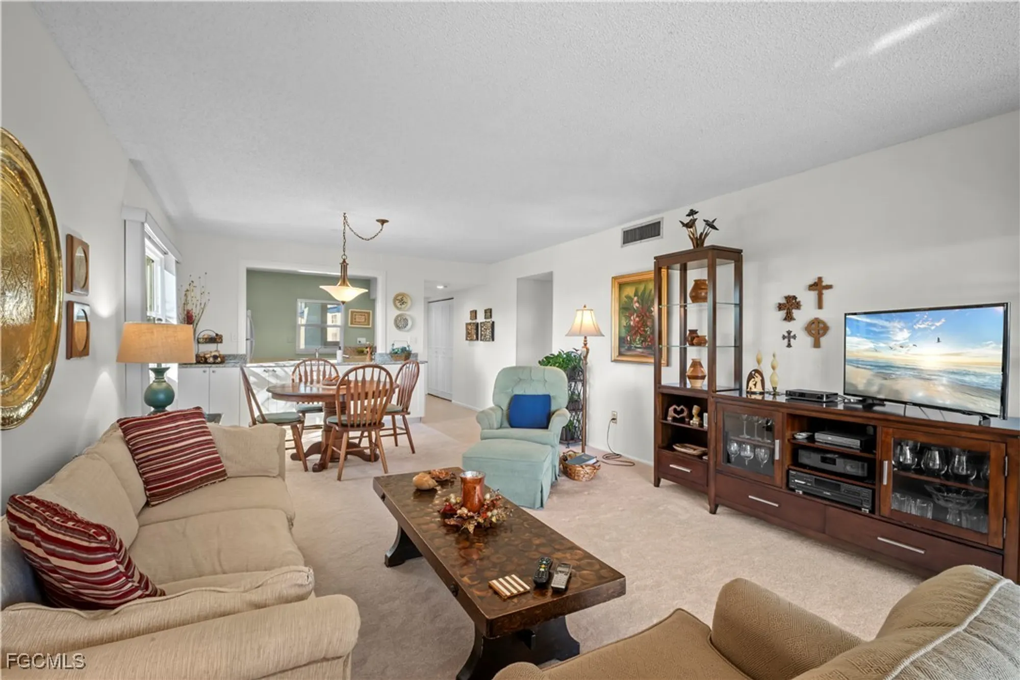 Property Slideshow image 8 of 37 | 1747 pebble beach dr 317, Fort Myers, FL, 33907