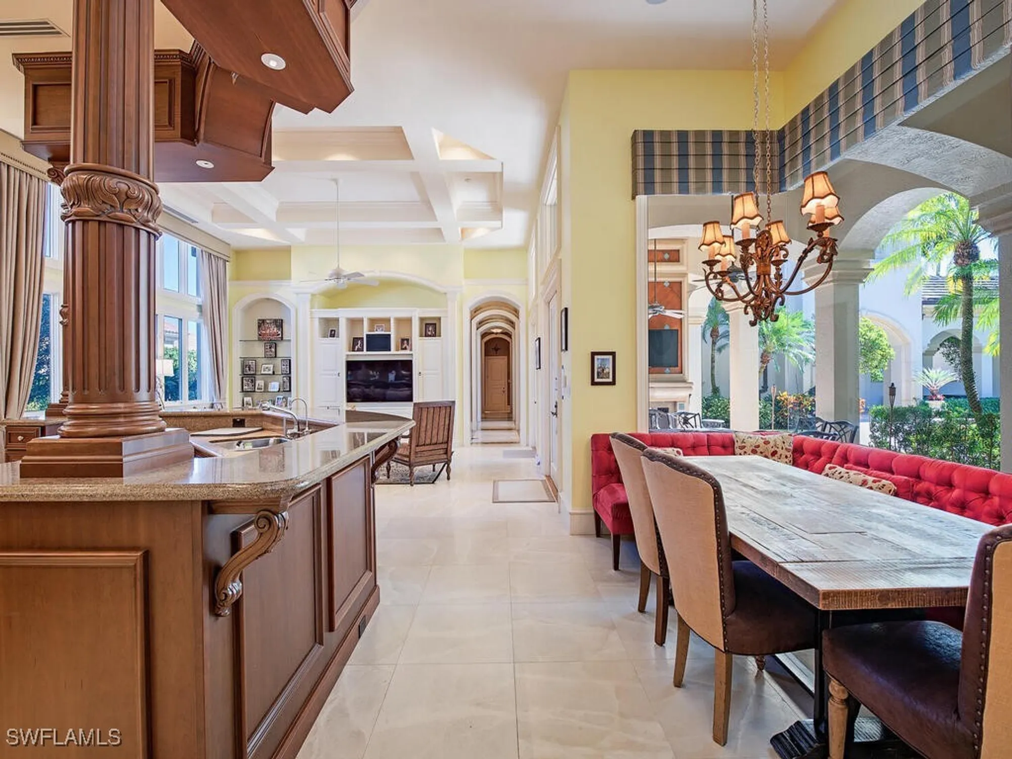 Property Slideshow image 14 of 42 | 6955 verde way, Naples, FL, 34108