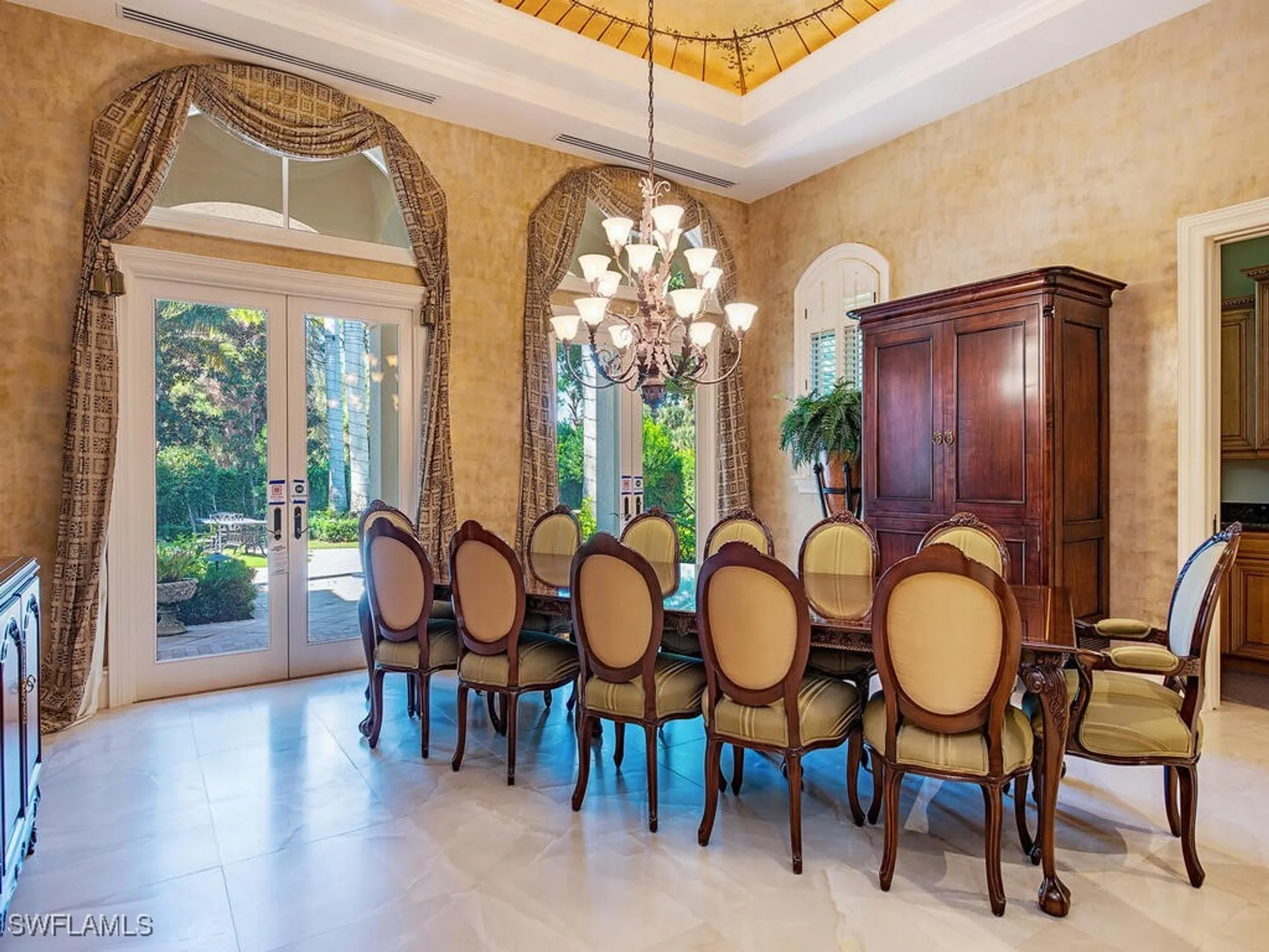 Property Slideshow image 17 of 42 | 6955 verde way, Naples, FL, 34108