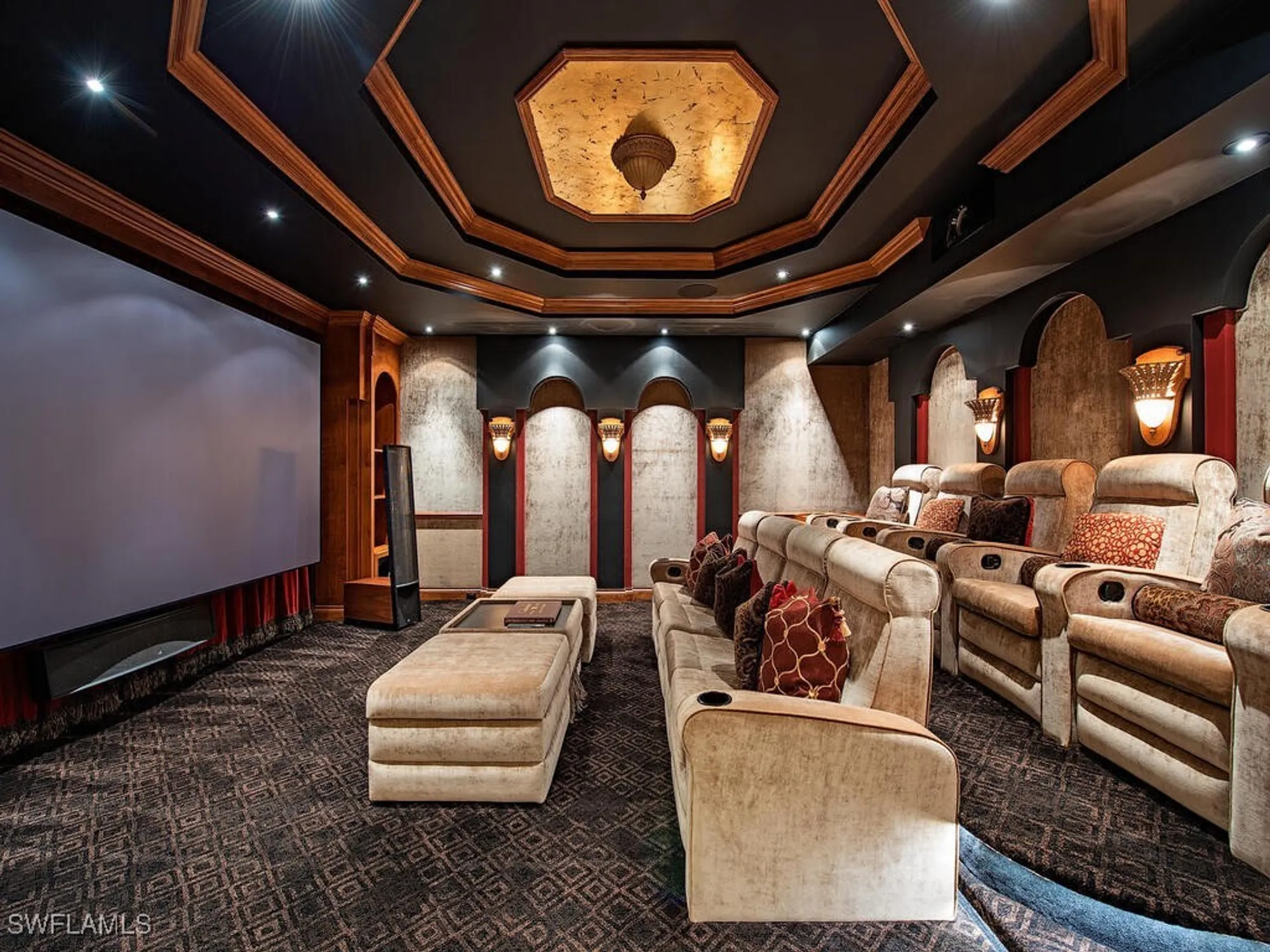 Property Slideshow image 19 of 42 | 6955 verde way, Naples, FL, 34108