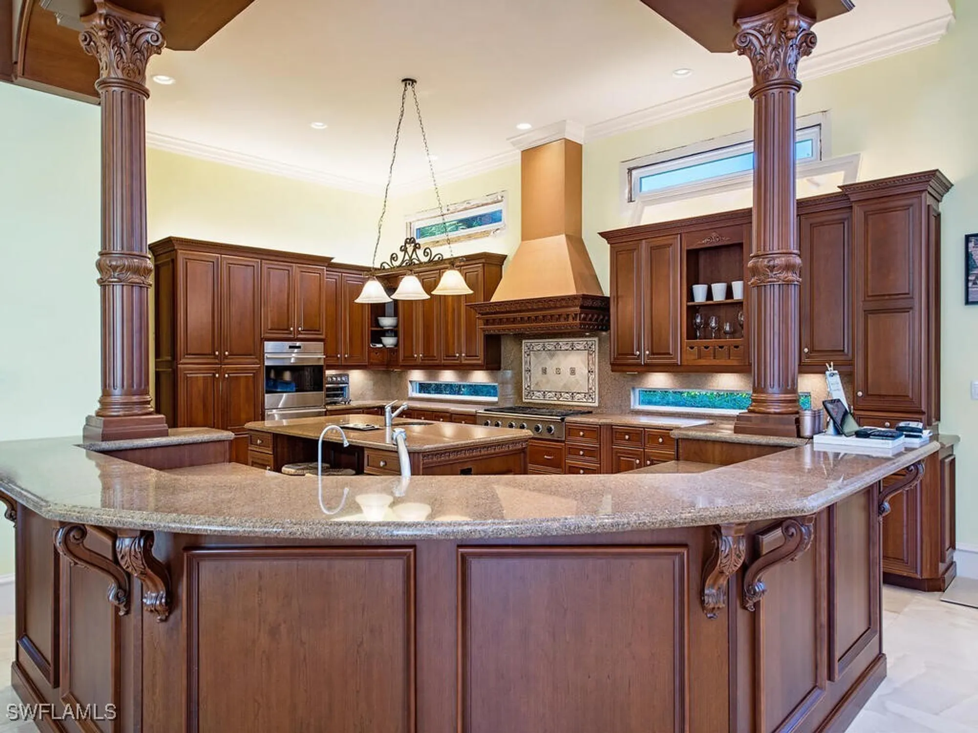 Property Slideshow image 11 of 42 | 6955 verde way, Naples, FL, 34108