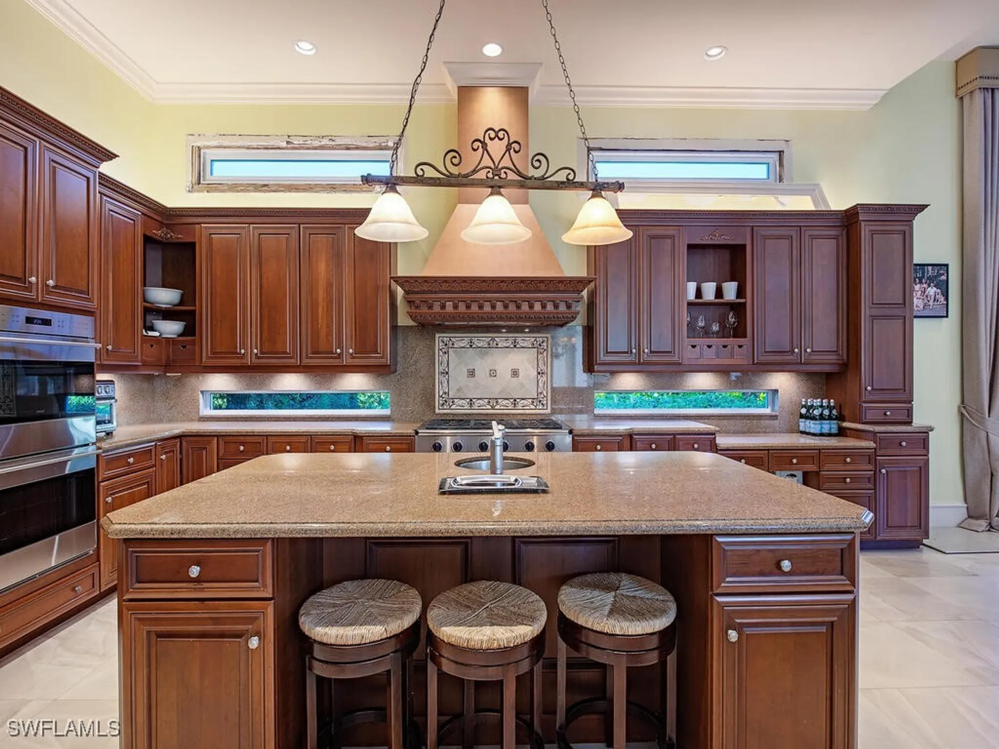 Property Slideshow image 12 of 42 | 6955 verde way, Naples, FL, 34108