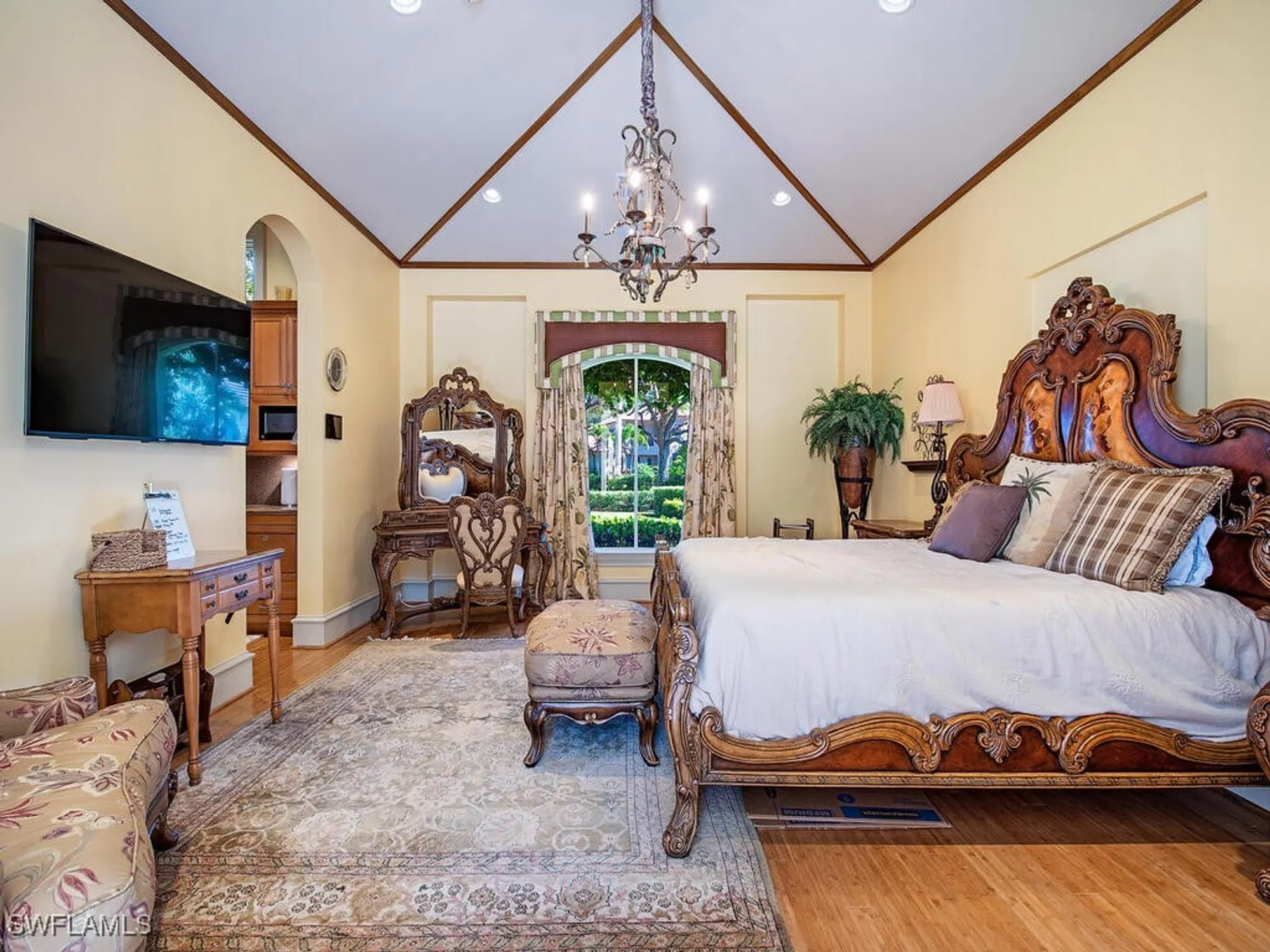 Property Slideshow image 26 of 42 | 6955 verde way, Naples, FL, 34108