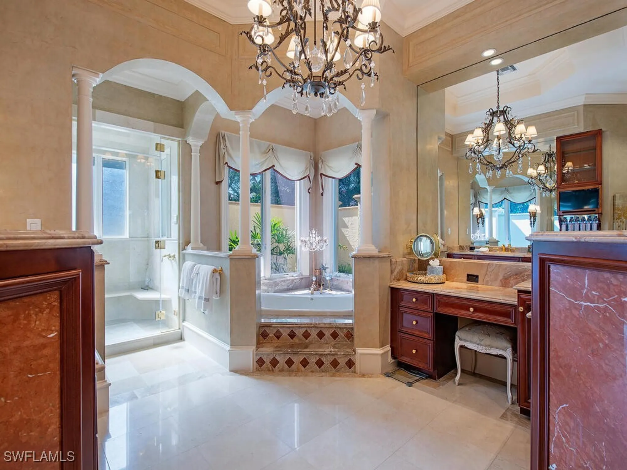 Property Slideshow image 22 of 42 | 6955 verde way, Naples, FL, 34108