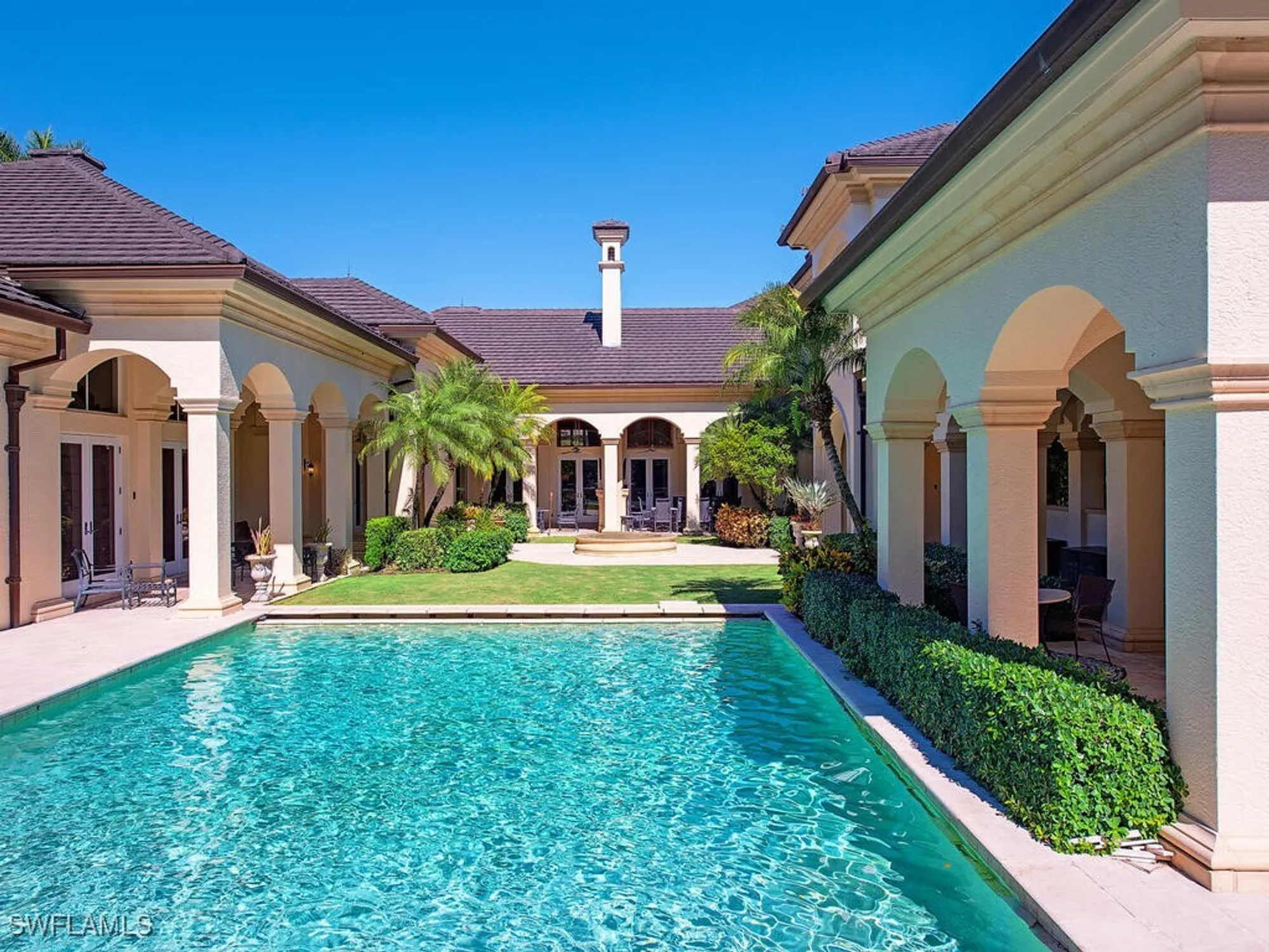 Property Slideshow image 36 of 42 | 6955 verde way, Naples, FL, 34108