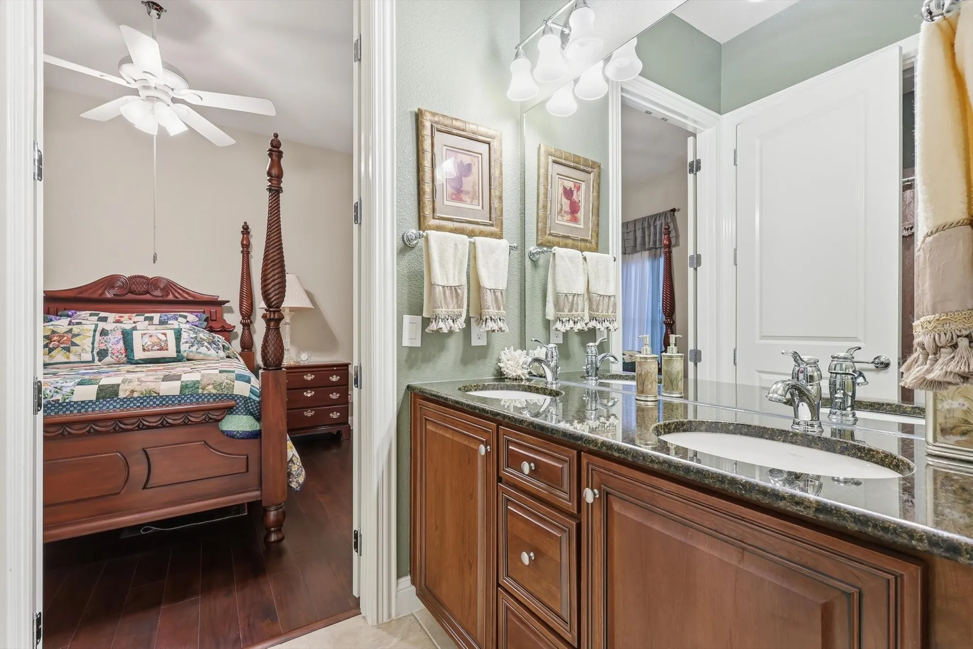 Property Slideshow image 20 of 40 | 7254 bay hill dr, Frisco, TX, 75036