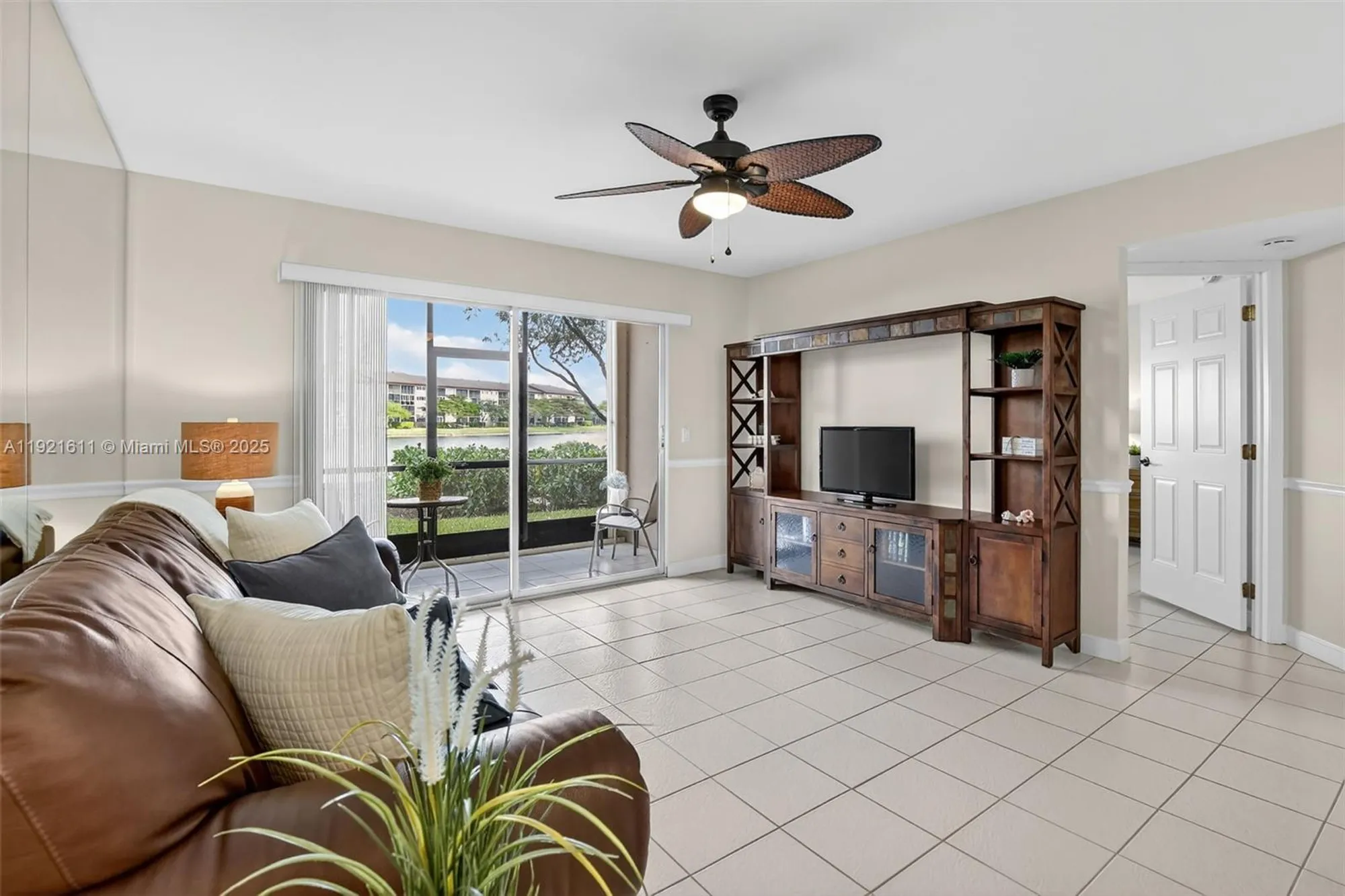 Property Slideshow image 13 of 59 | 13705 sw 12th st 103b, Pembroke Pines, FL, 33027