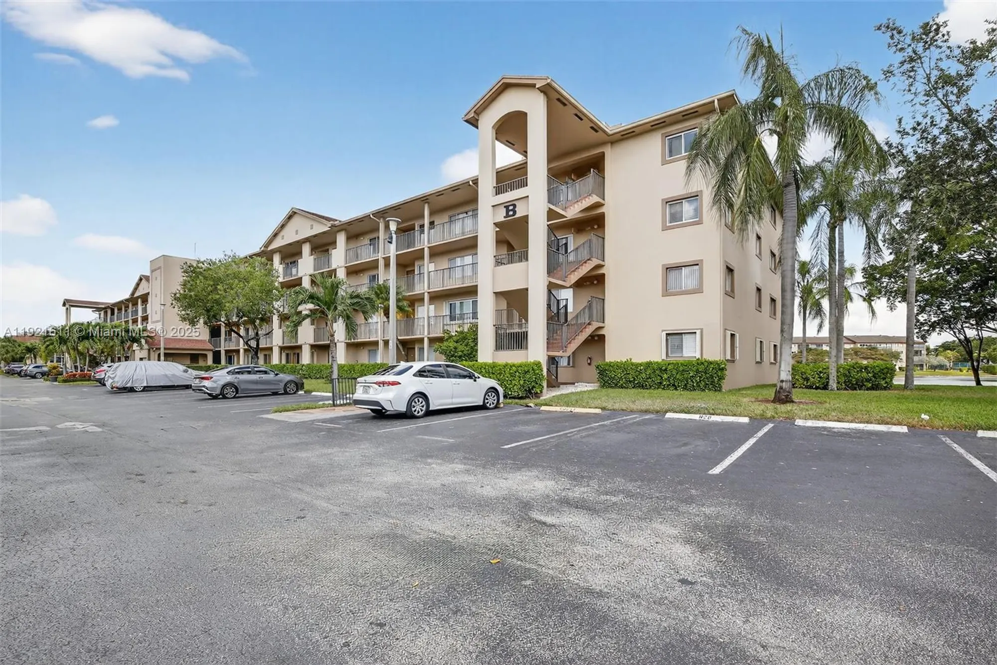 Property Slideshow image 38 of 59 | 13705 sw 12th st 103b, Pembroke Pines, FL, 33027