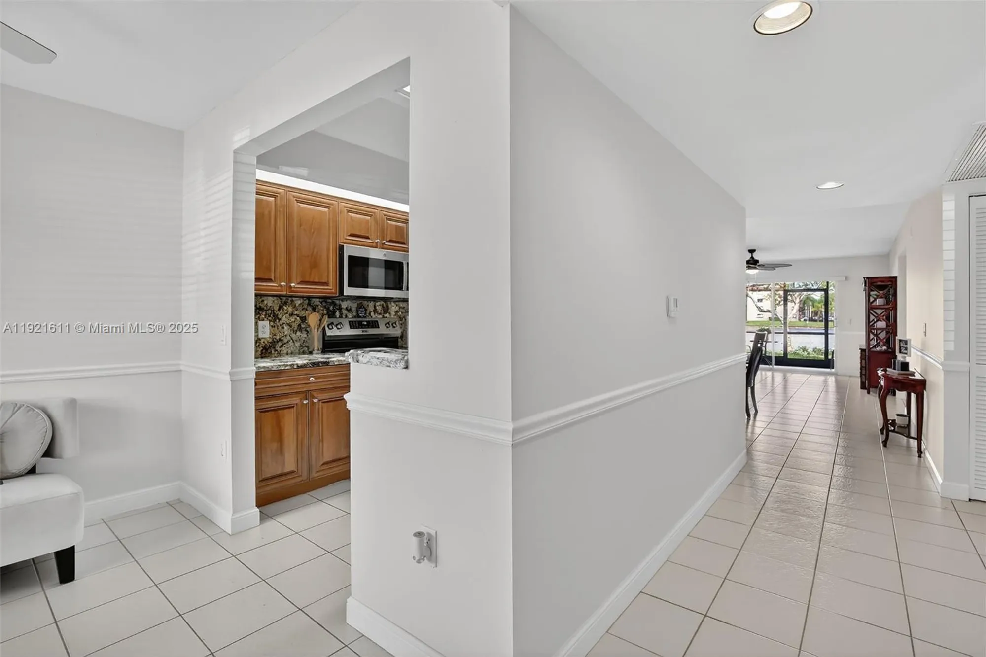 Property Slideshow image 7 of 59 | 13705 sw 12th st 103b, Pembroke Pines, FL, 33027