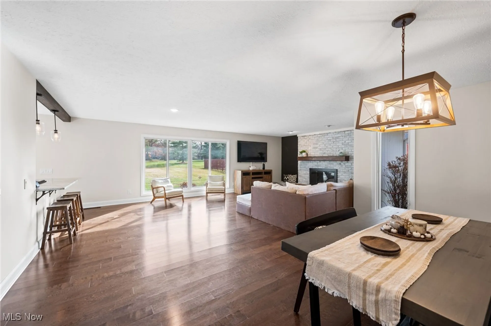 Property Slideshow image 15 of 39 | 9989 plum brook ln, Strongsville, OH, 44149