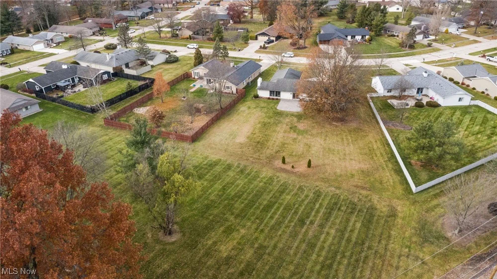 Property Slideshow image 37 of 39 | 9989 plum brook ln, Strongsville, OH, 44149