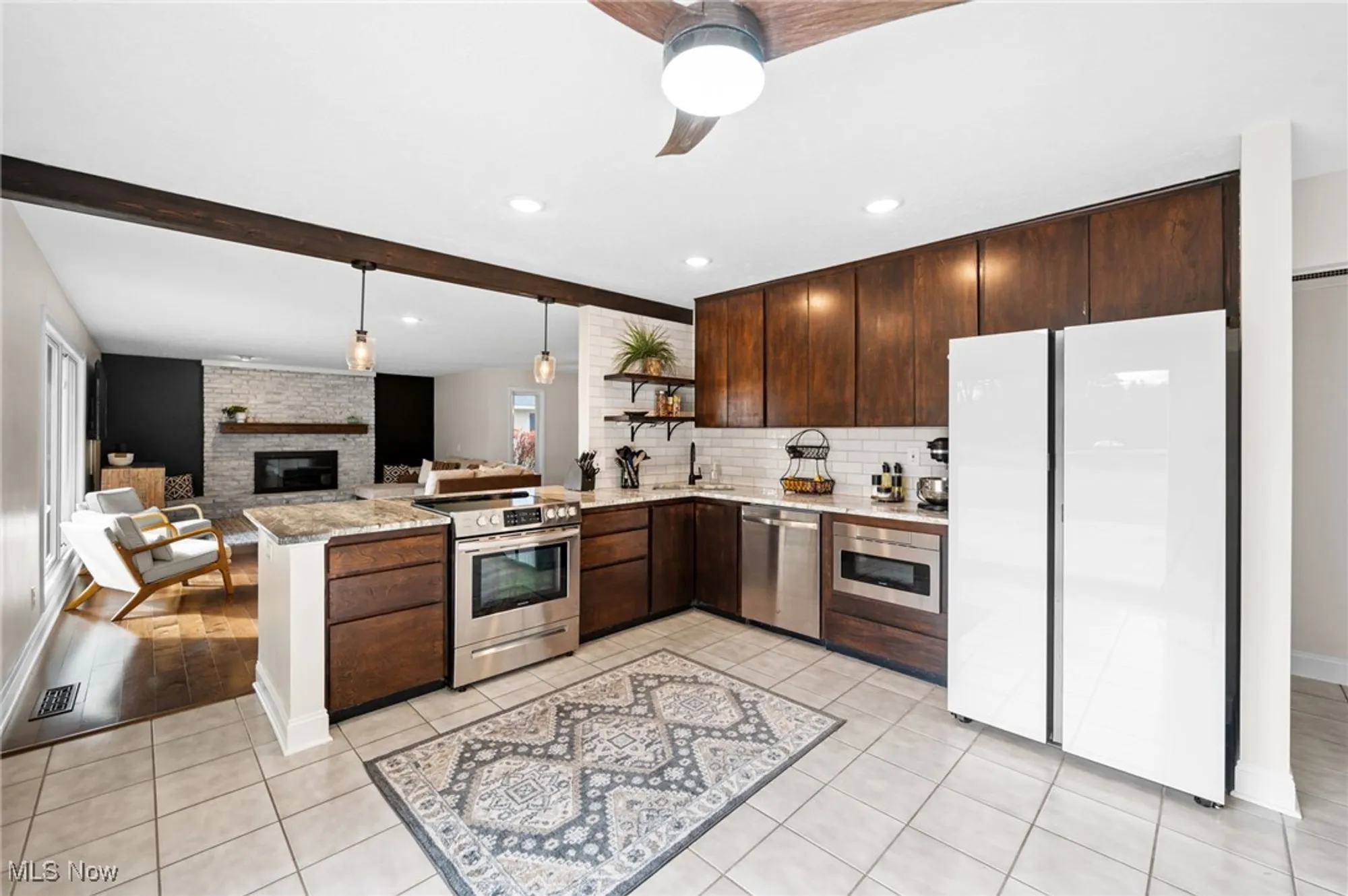 Property Slideshow image 6 of 39 | 9989 plum brook ln, Strongsville, OH, 44149