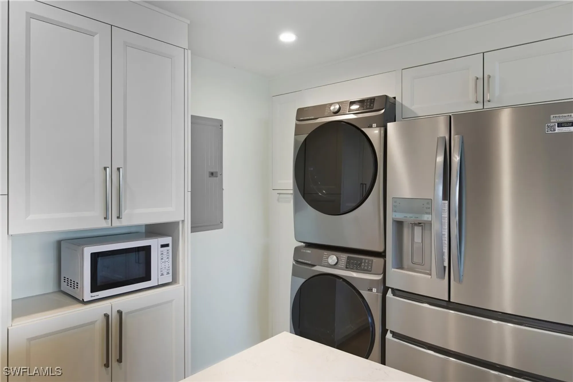 Property Slideshow image 13 of 49 | 2316 gulf shore blvd n # 411, Naples, FL, 34103