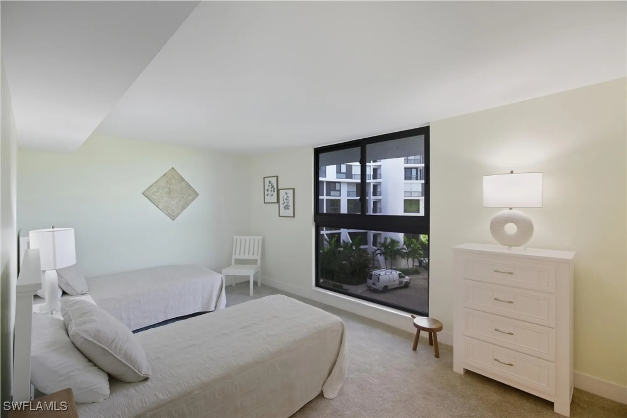 Property Slideshow image 25 of 49 | 2316 gulf shore blvd n # 411, Naples, FL, 34103