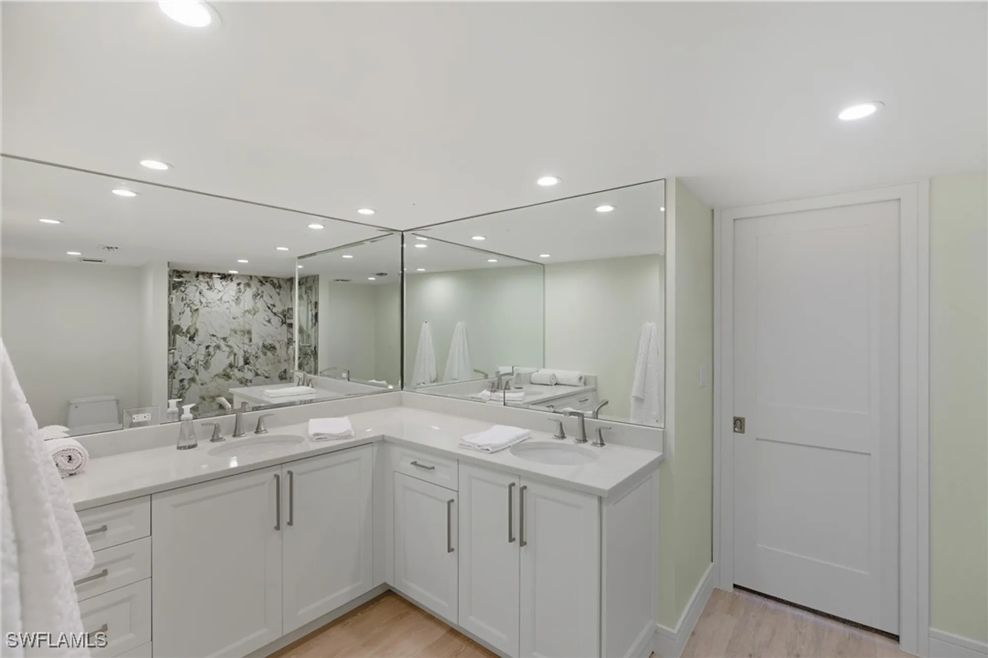 Property Slideshow image 20 of 49 | 2316 gulf shore blvd n # 411, Naples, FL, 34103