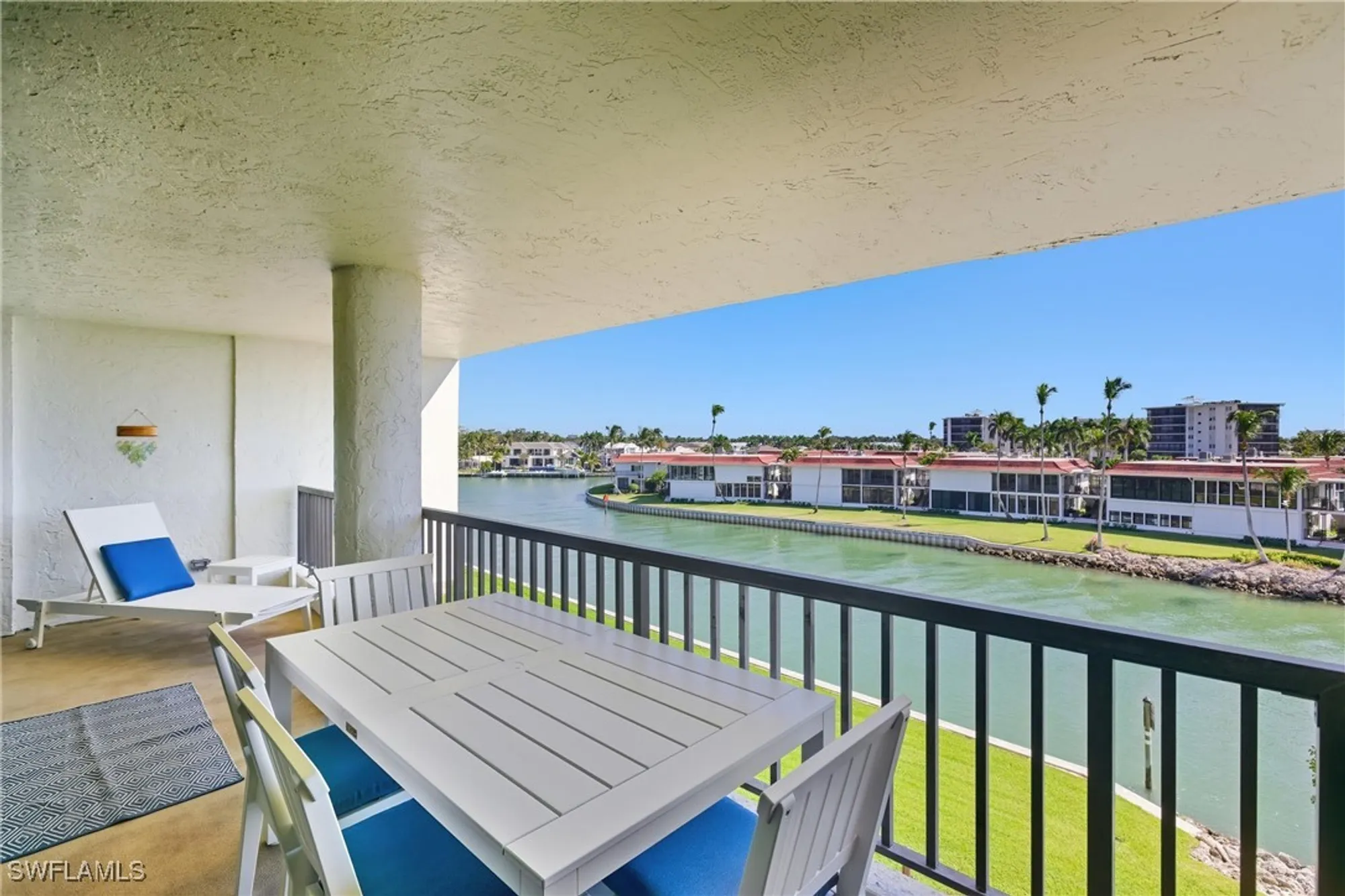 Property Slideshow image 31 of 49 | 2316 gulf shore blvd n # 411, Naples, FL, 34103