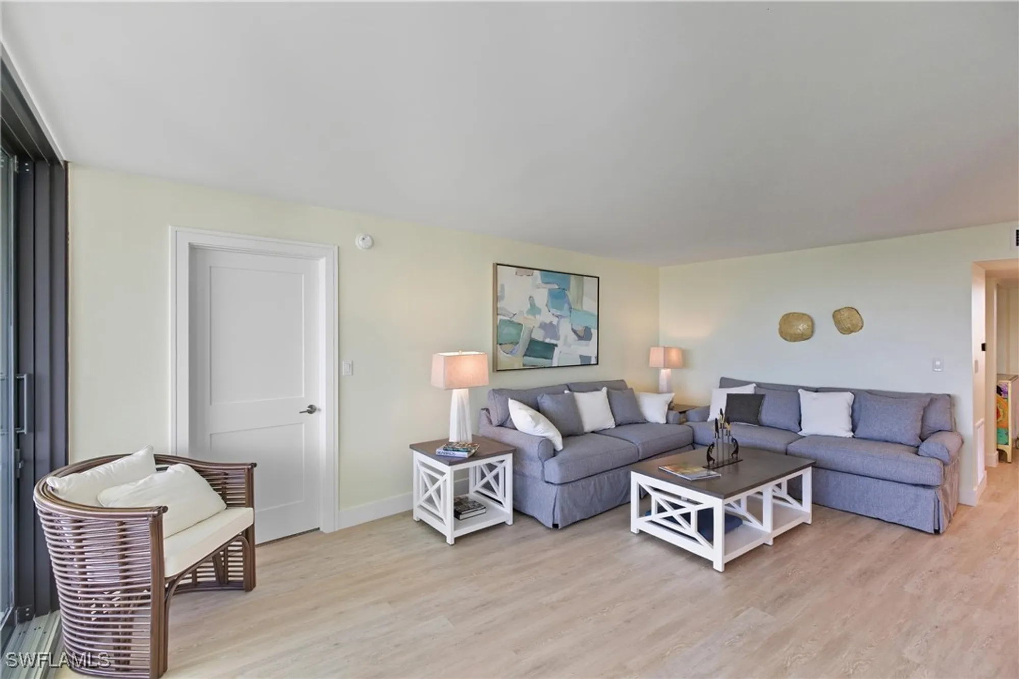 Property Slideshow image 5 of 49 | 2316 gulf shore blvd n # 411, Naples, FL, 34103