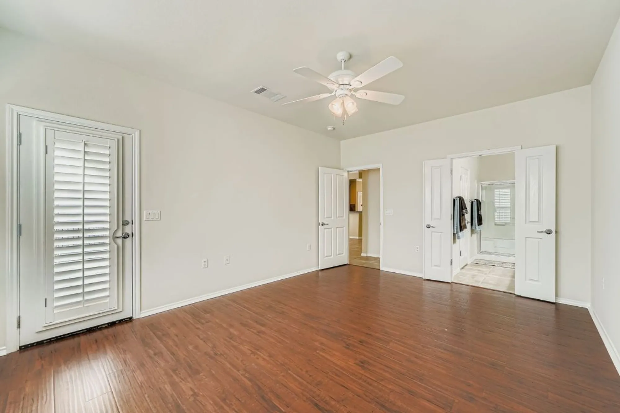 Property Slideshow image 16 of 26 | 307 mill pond path, Georgetown, TX, 78633
