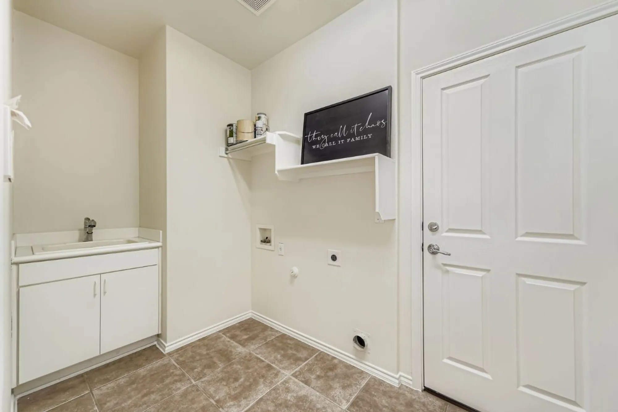Property Slideshow image 21 of 26 | 307 mill pond path, Georgetown, TX, 78633