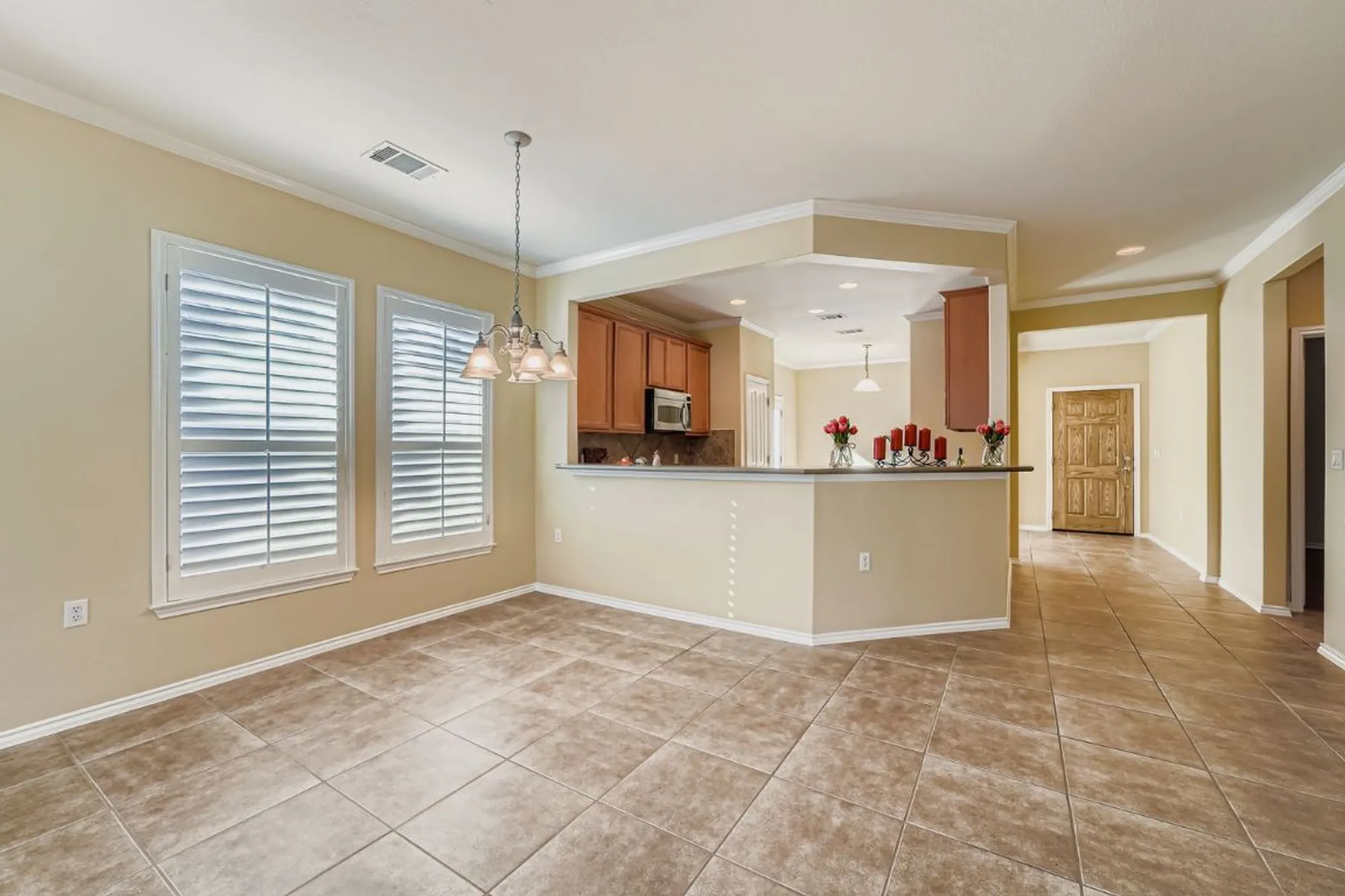 Property Slideshow image 8 of 26 | 307 mill pond path, Georgetown, TX, 78633