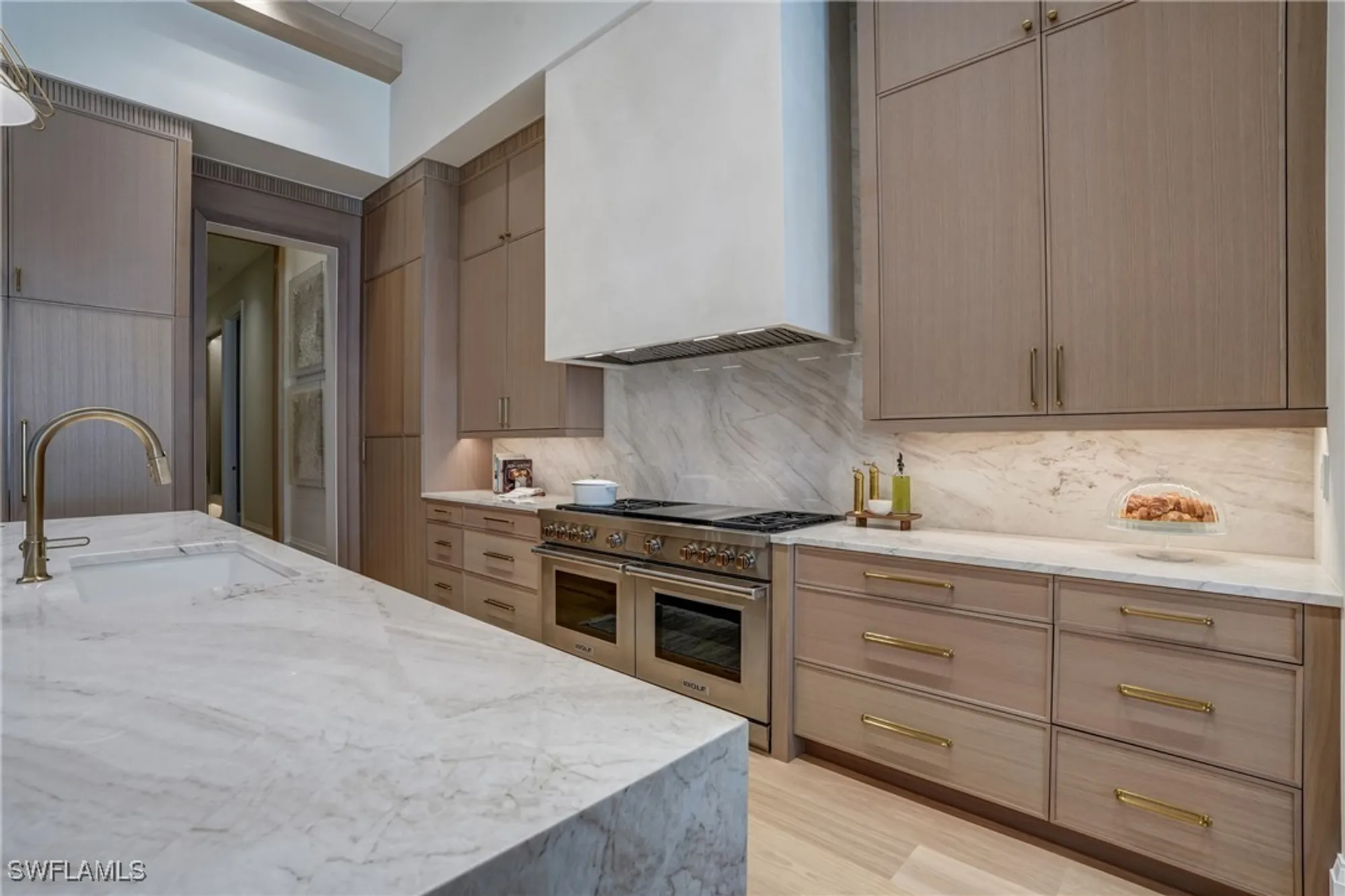 Property Slideshow image 10 of 51 | 436 putter point ct, Naples, FL, 34103