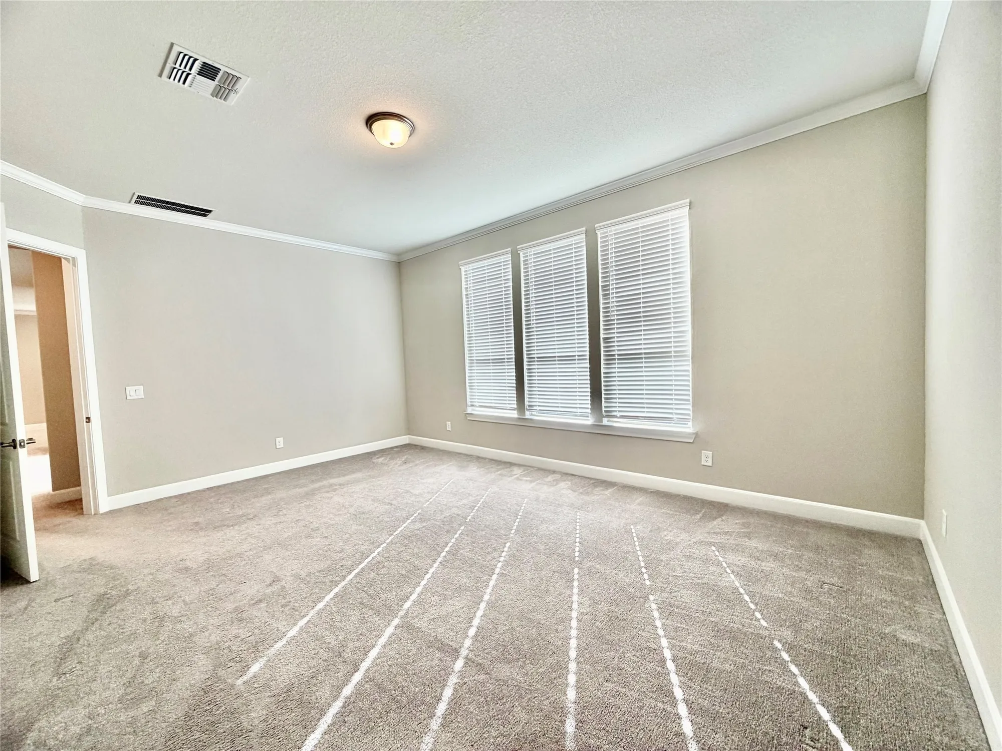 Property Slideshow image 24 of 48 | 309 gotland russ ln, The Woodlands, TX, 77382