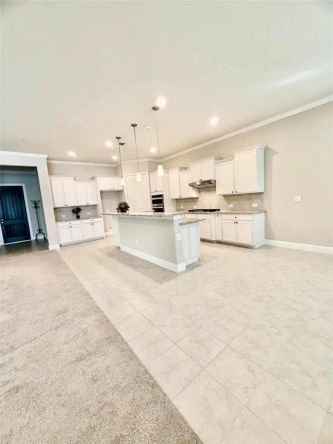 Property Slideshow image 20 of 48 | 309 gotland russ ln, The Woodlands, TX, 77382