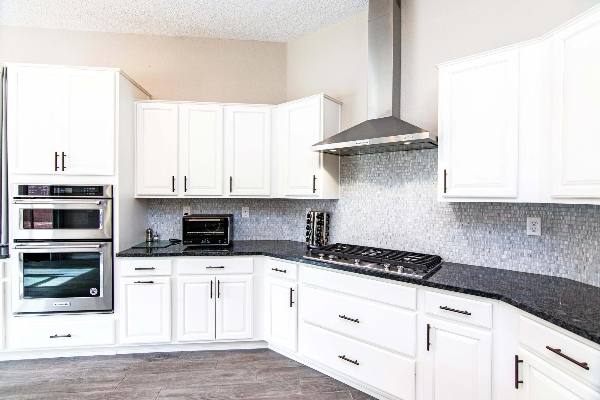 Property Slideshow image 11 of 32 | 9216 crystal creek ln nw, Albuquerque, NM, 87120