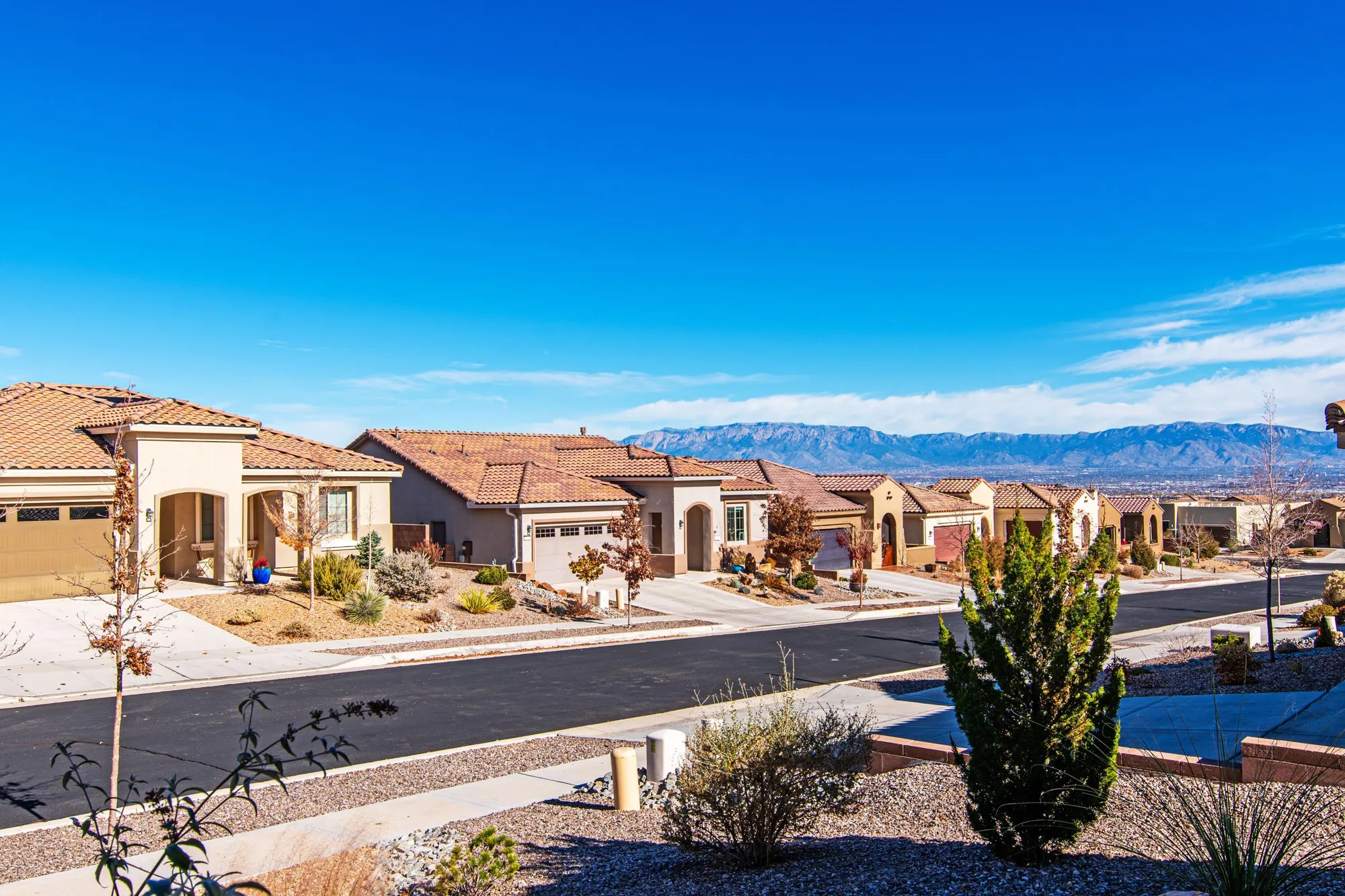 Property Slideshow image 4 of 32 | 9216 crystal creek ln nw, Albuquerque, NM, 87120