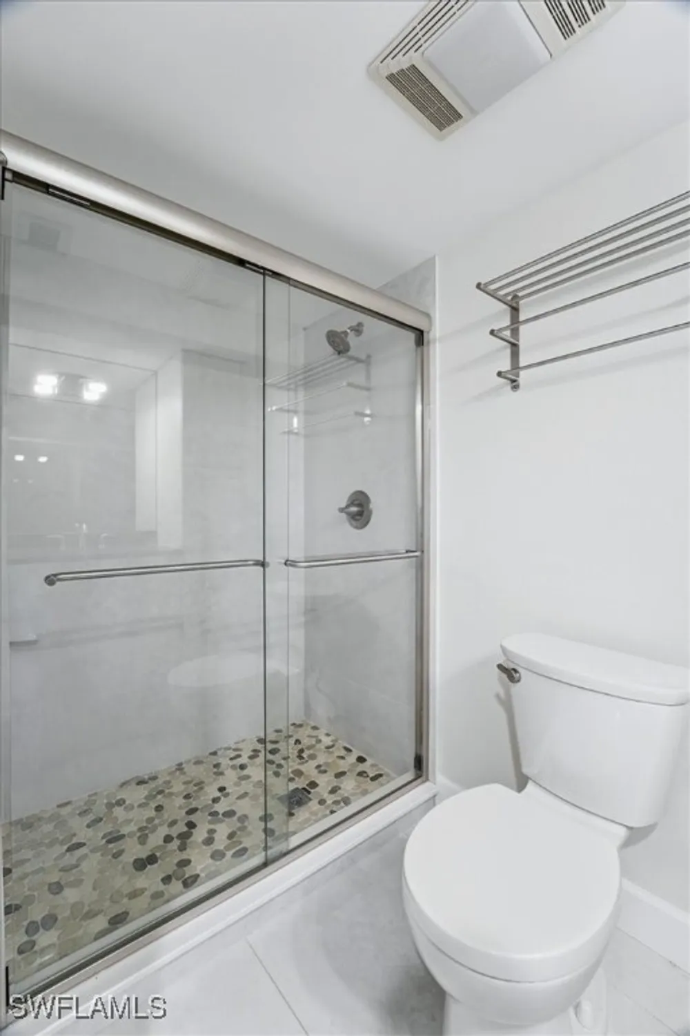 Property Slideshow image 25 of 36 | 3200 gulf shore blvd 105, Naples, FL, 34103