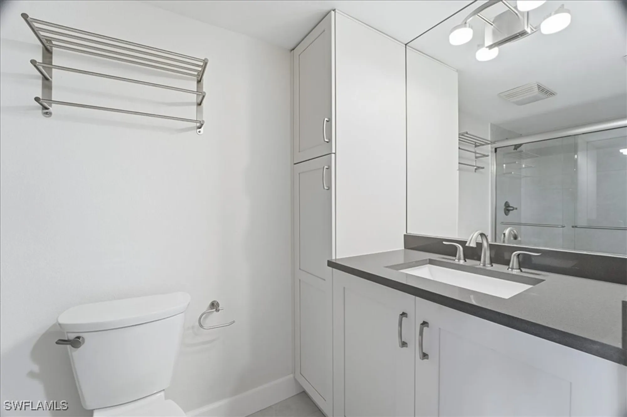 Property Slideshow image 26 of 36 | 3200 gulf shore blvd 105, Naples, FL, 34103