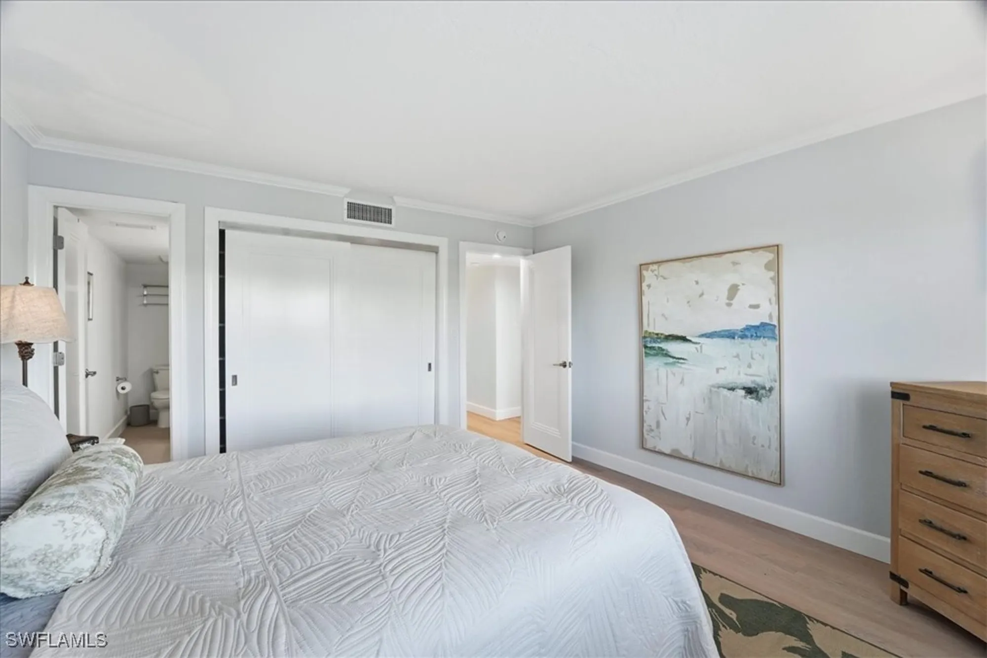 Property Slideshow image 28 of 36 | 3200 gulf shore blvd 105, Naples, FL, 34103