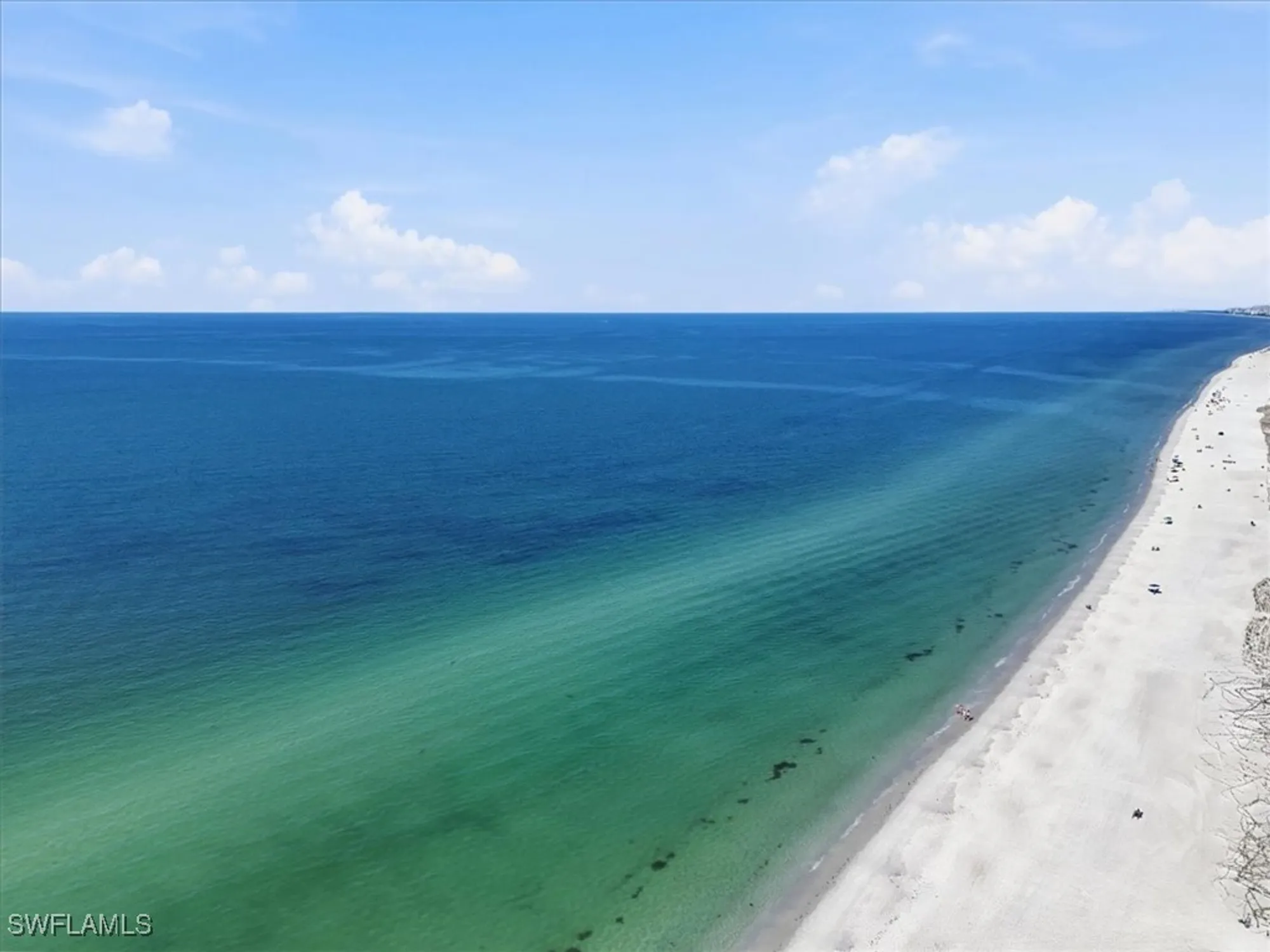 Property Slideshow image 35 of 36 | 3200 gulf shore blvd 105, Naples, FL, 34103