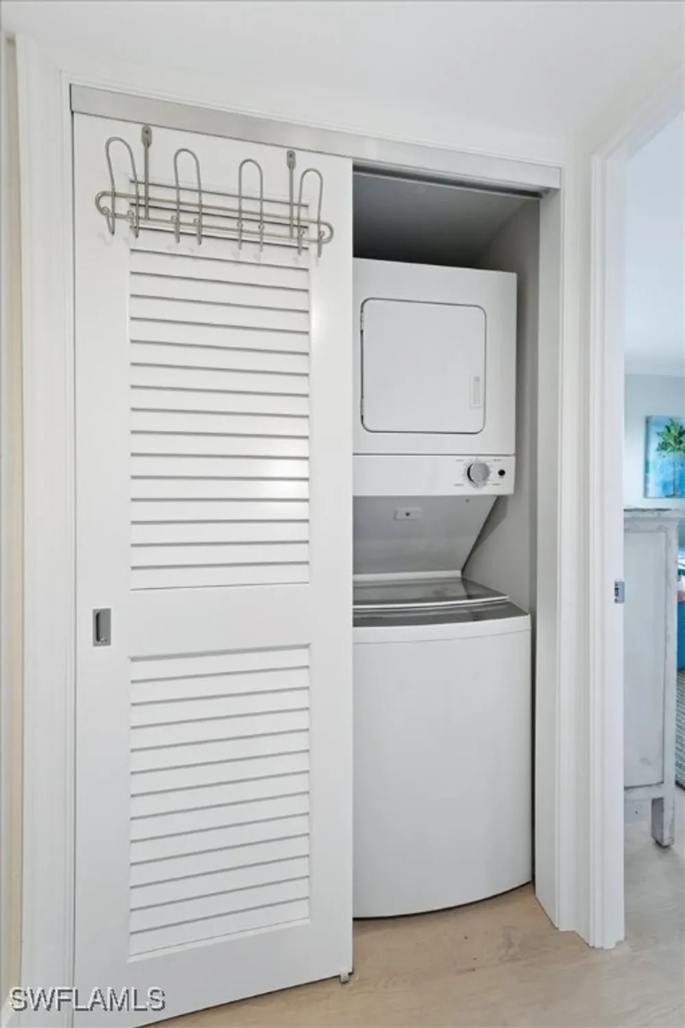 Property Slideshow image 31 of 36 | 3200 gulf shore blvd 105, Naples, FL, 34103