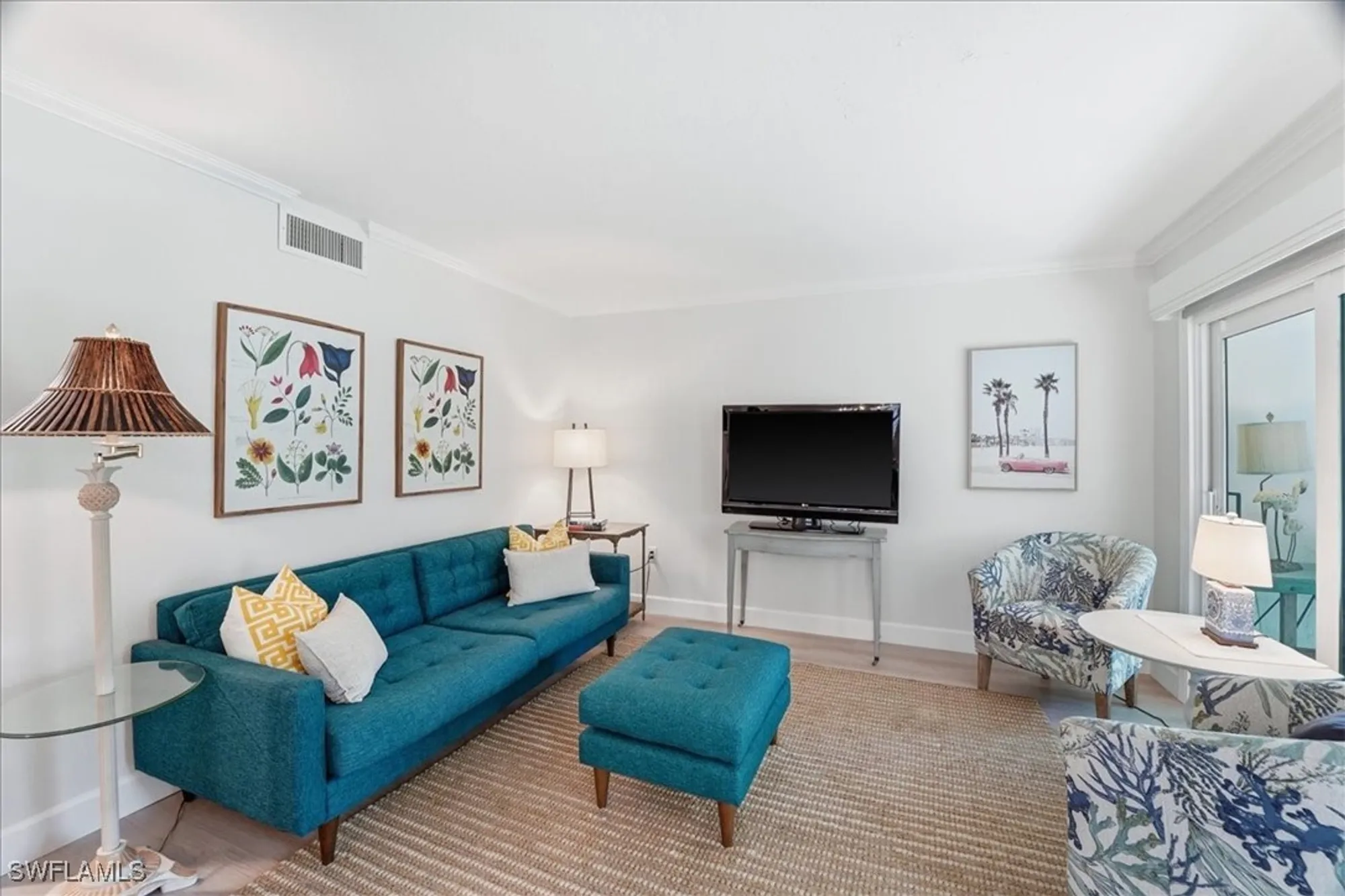 Property Slideshow image 8 of 36 | 3200 gulf shore blvd 105, Naples, FL, 34103