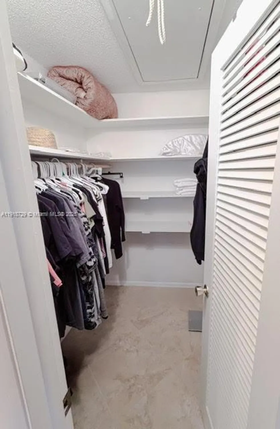 Property Slideshow image 12 of 15 | 260 south blvd a, Boynton Beach, FL, 33435