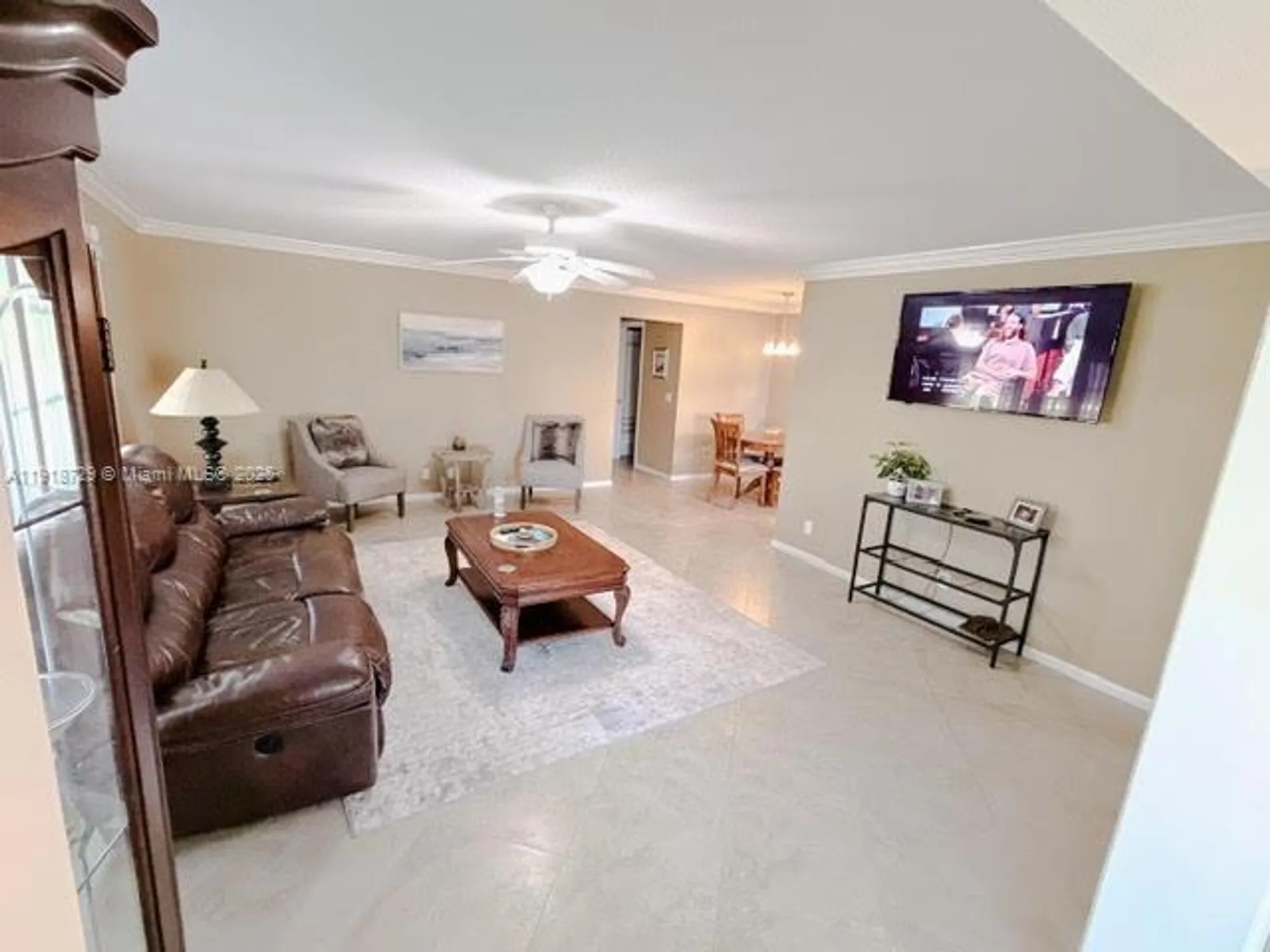 Property Slideshow image 6 of 15 | 260 south blvd a, Boynton Beach, FL, 33435