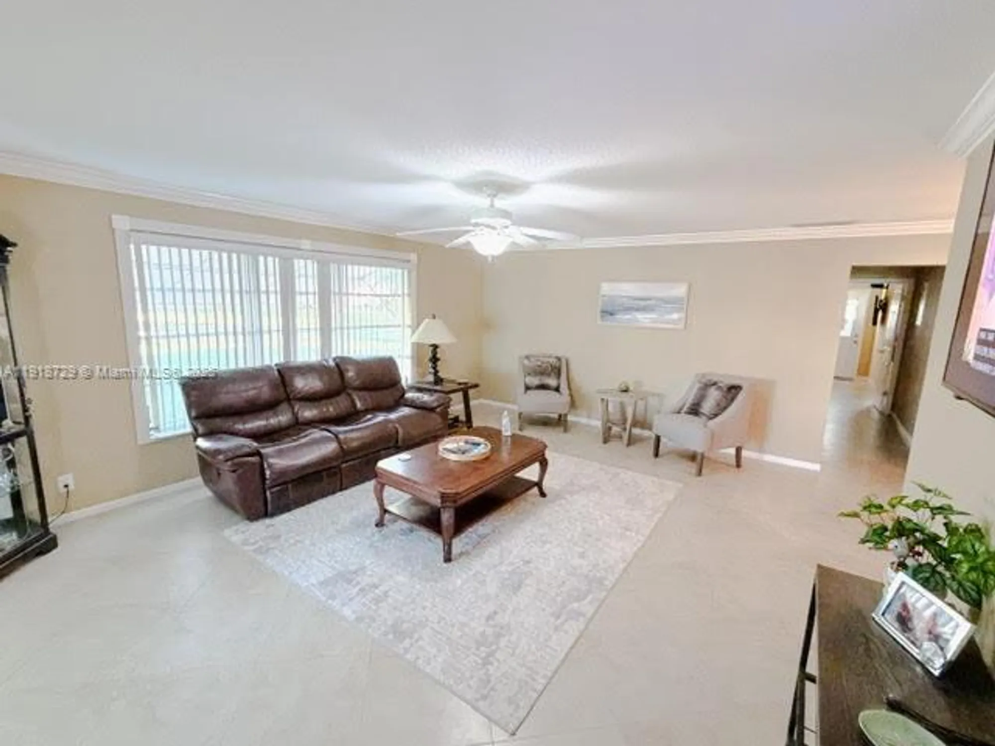 Property Slideshow image 7 of 15 | 260 south blvd a, Boynton Beach, FL, 33435