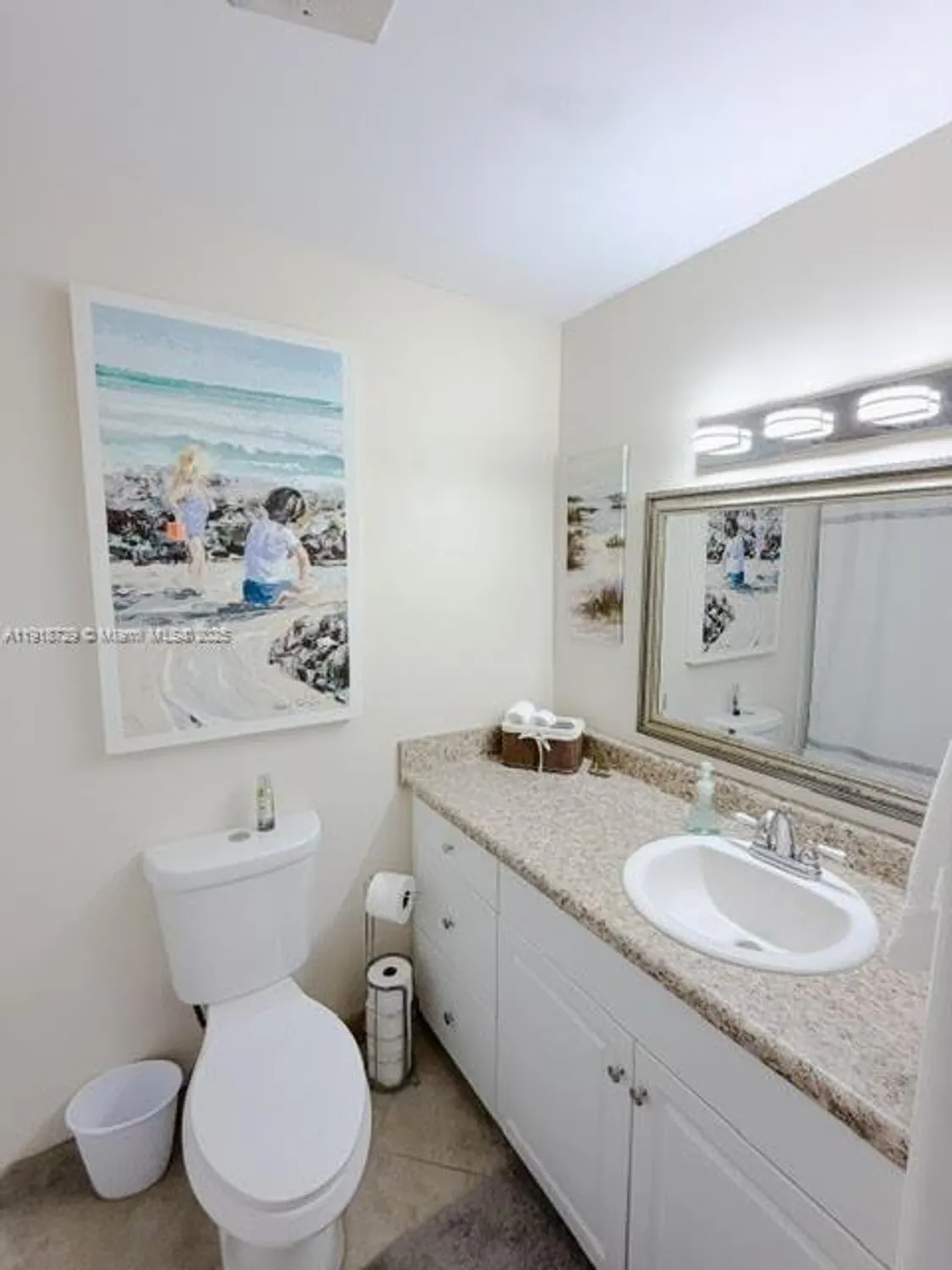 Property Slideshow image 8 of 15 | 260 south blvd a, Boynton Beach, FL, 33435