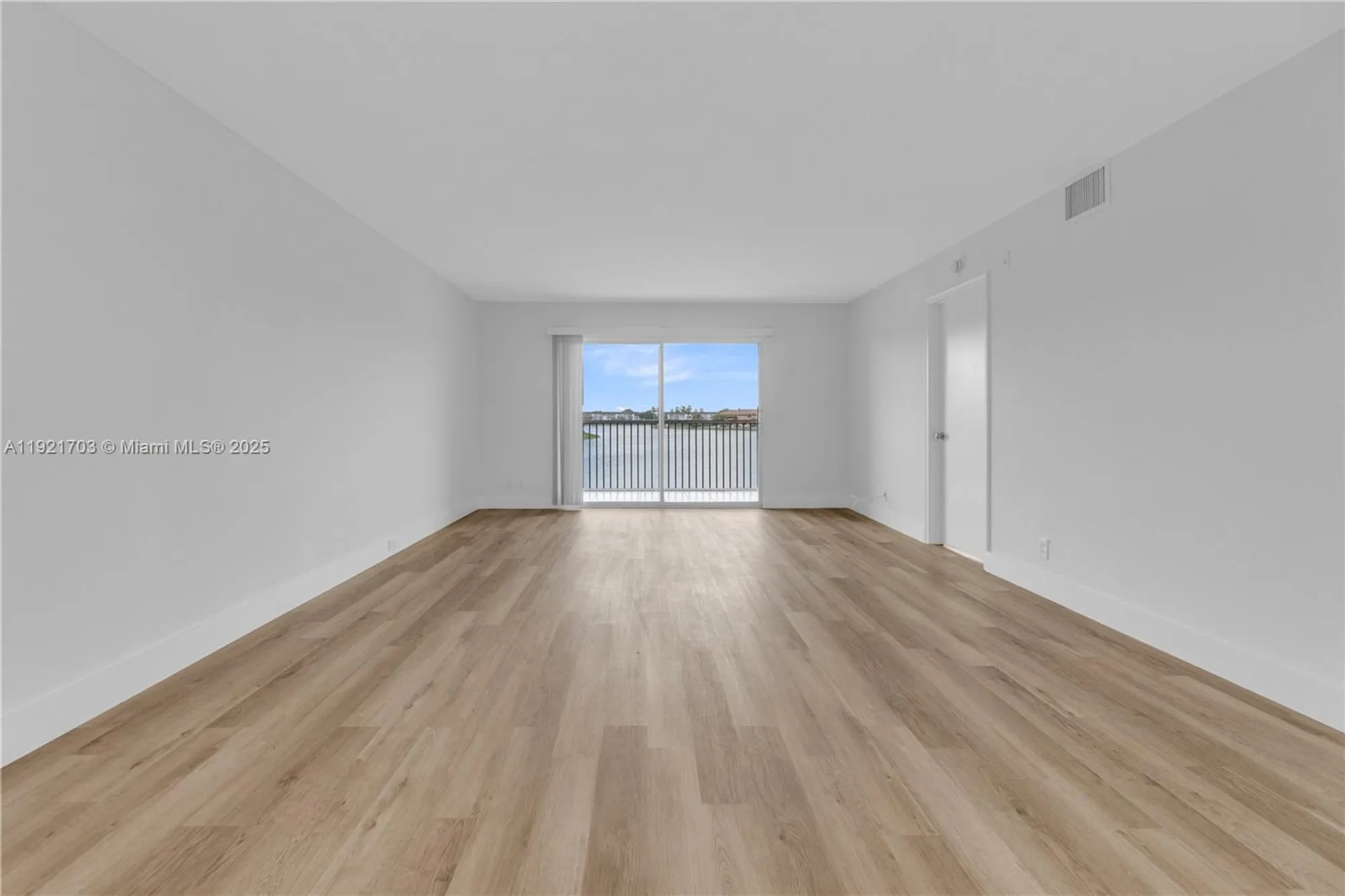 Property Slideshow image 16 of 55 | 12950 sw 13th st 309d, Pembroke Pines, FL, 33027