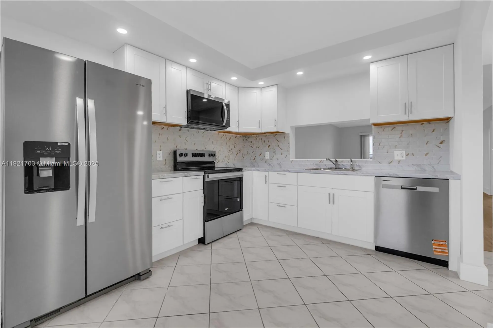 Property Slideshow image 6 of 55 | 12950 sw 13th st 309d, Pembroke Pines, FL, 33027