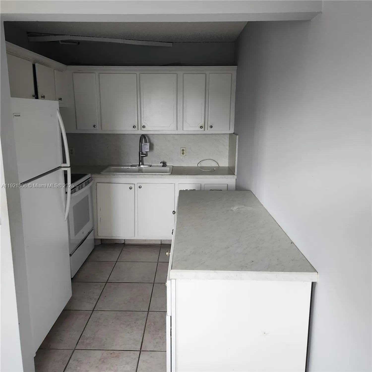 Property Slideshow image 5 of 11 | 339 southampton b # 339, West Palm Beach, FL, 33417