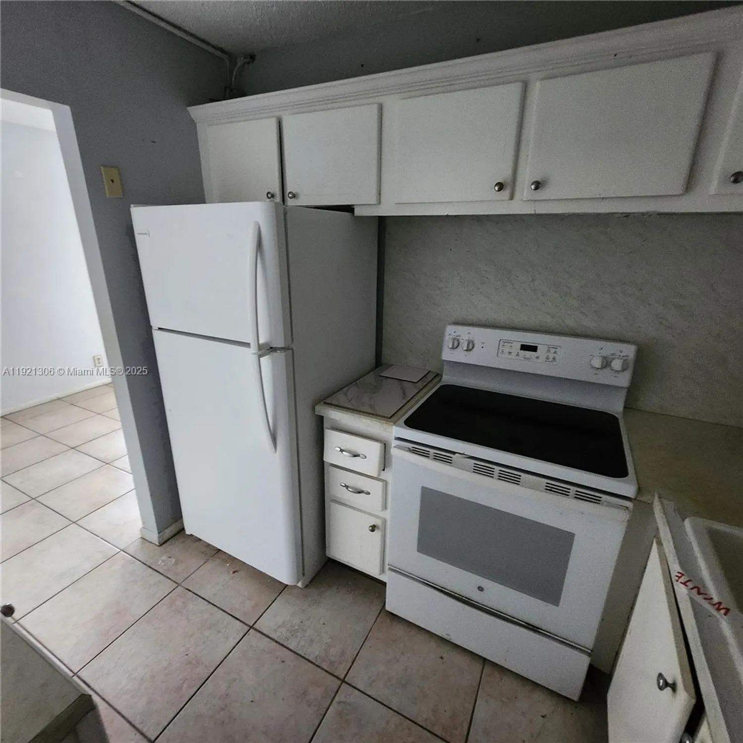 Property Slideshow image 6 of 11 | 339 southampton b # 339, West Palm Beach, FL, 33417