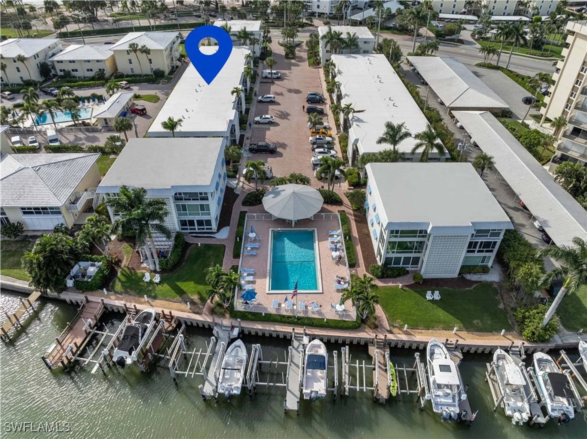 Property Slideshow image 2 of 25 | 2100 gulf shore blvd 206, Naples, FL, 34102