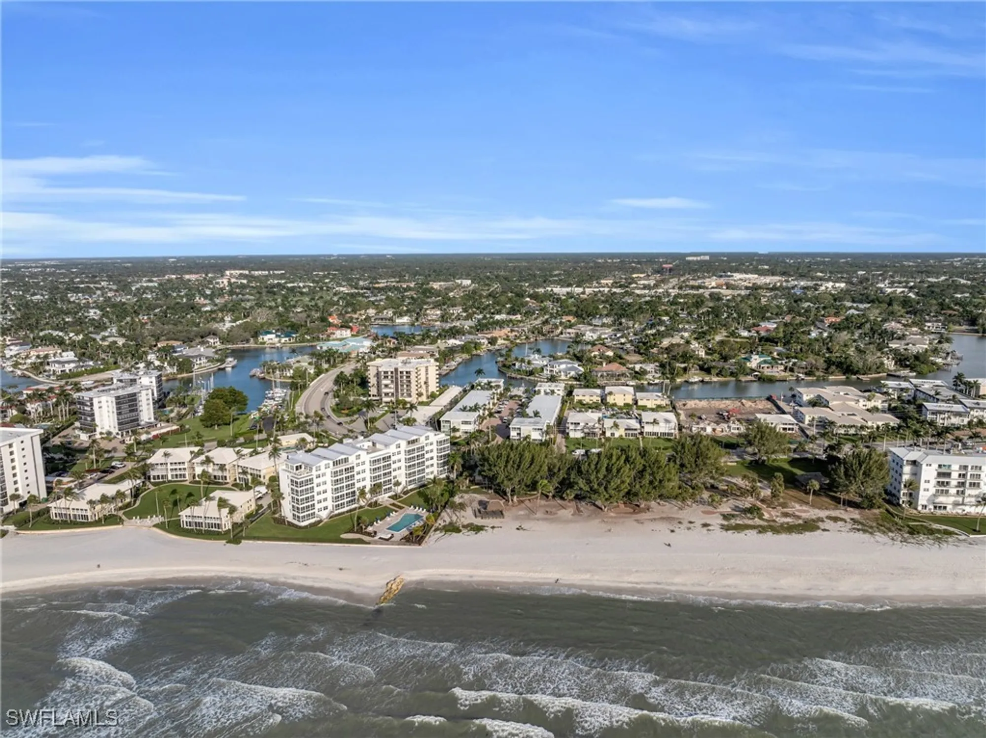 Property Slideshow image 3 of 25 | 2100 gulf shore blvd 206, Naples, FL, 34102